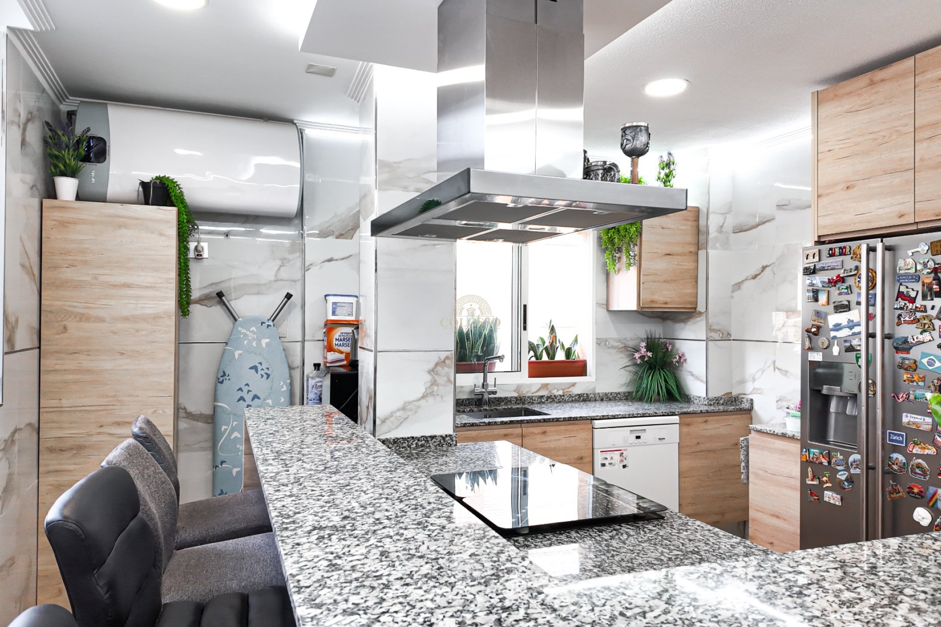 Resale - Apartment / flat -
Rafal