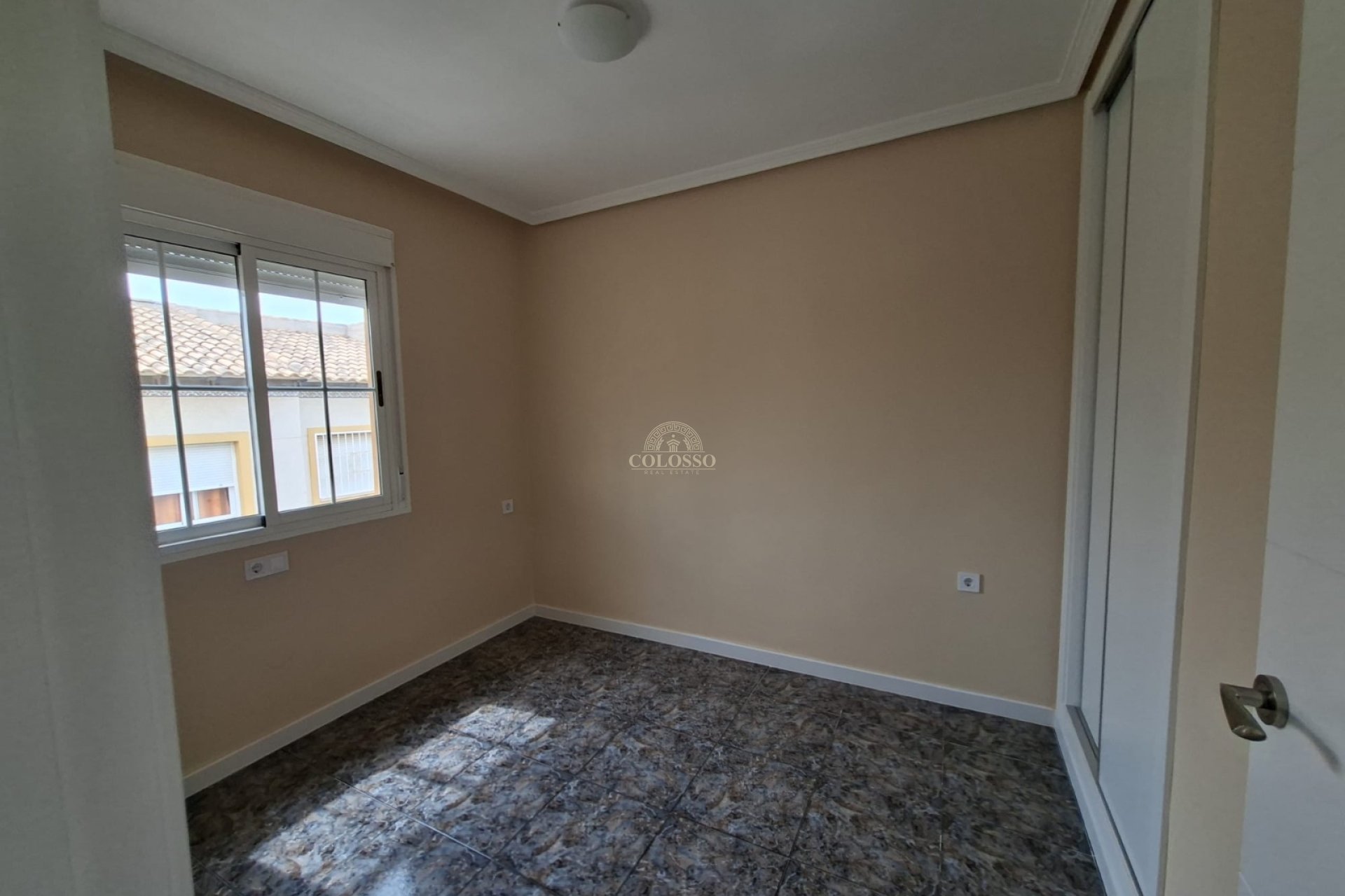 Resale - Bungalow -
Orihuela Costa - La Zenia