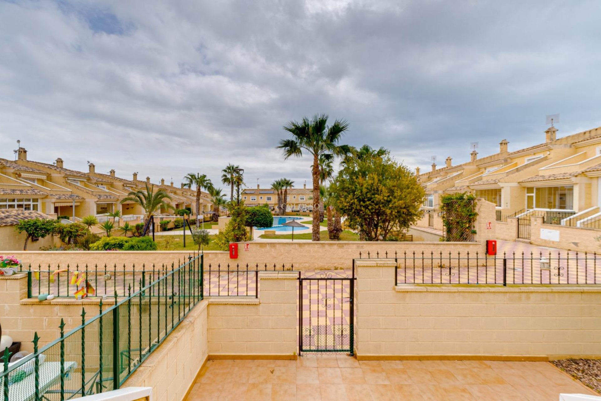 Resale - Bungalow -
Torrevieja - Los altos
