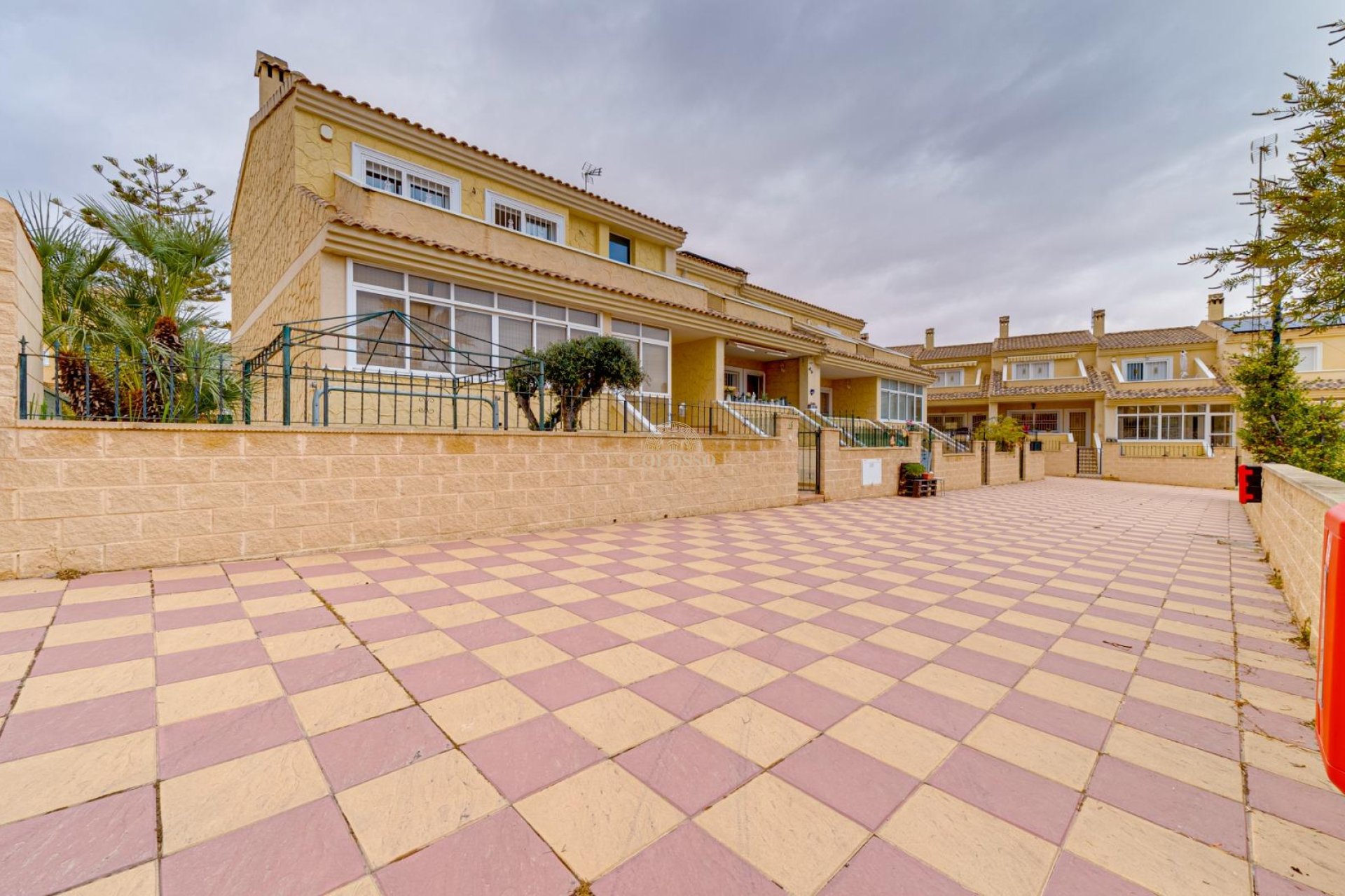 Resale - Bungalow -
Torrevieja - Los altos