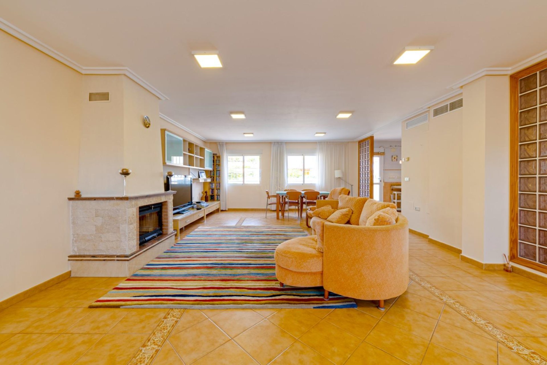Resale - Bungalow -
Torrevieja - Los altos