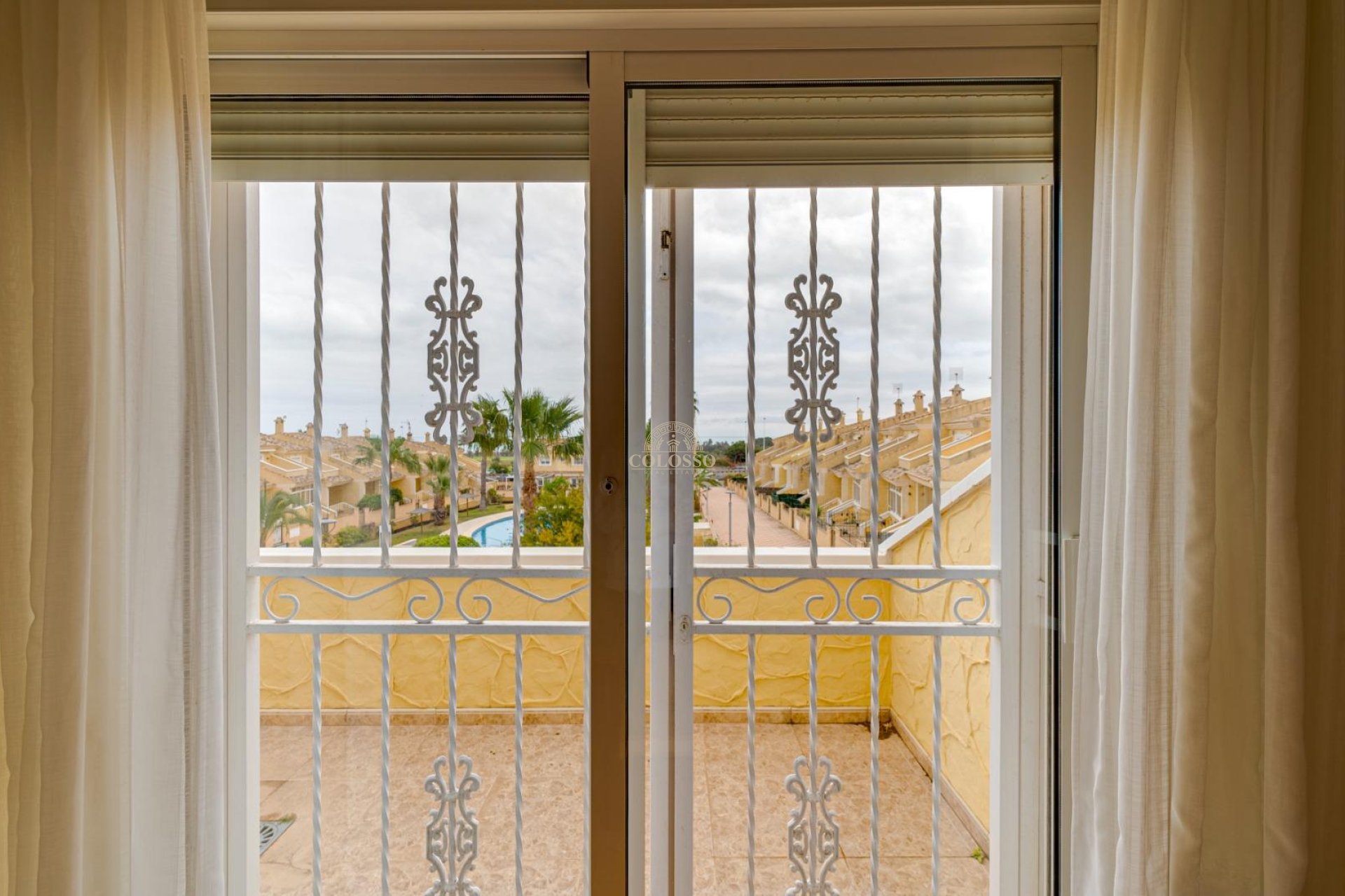 Resale - Bungalow -
Torrevieja - Los altos