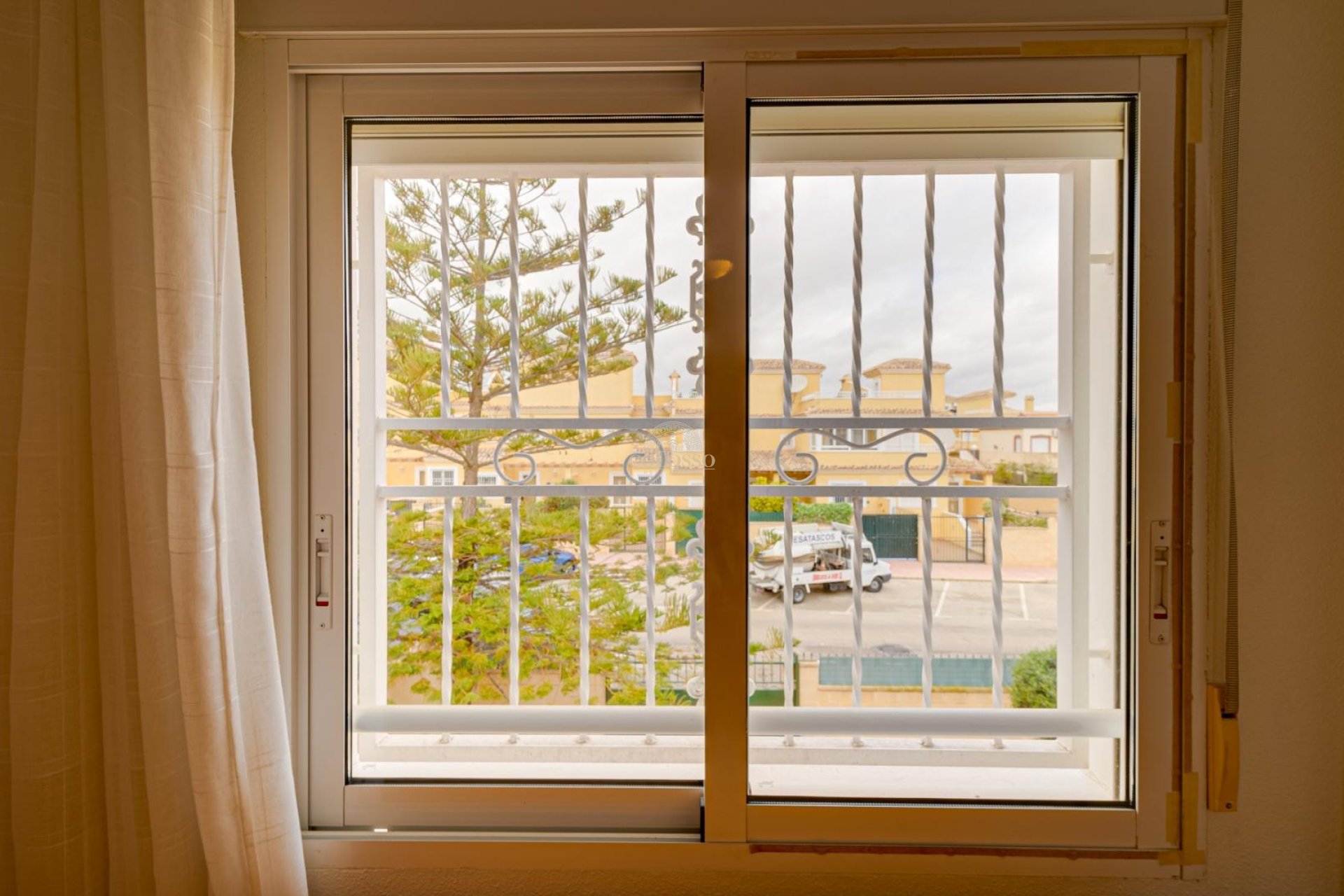 Resale - Bungalow -
Torrevieja - Los altos