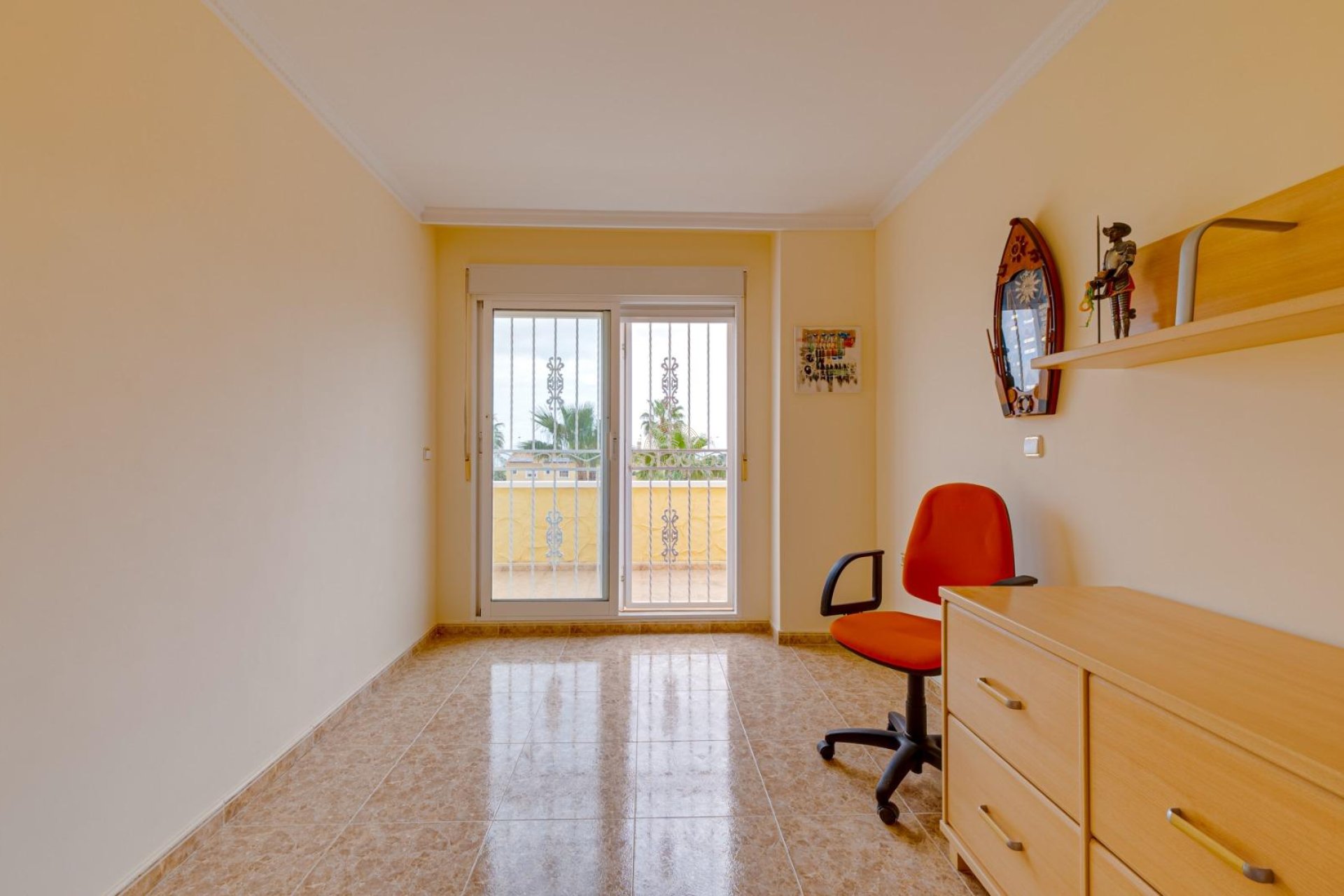 Resale - Bungalow -
Torrevieja - Los altos