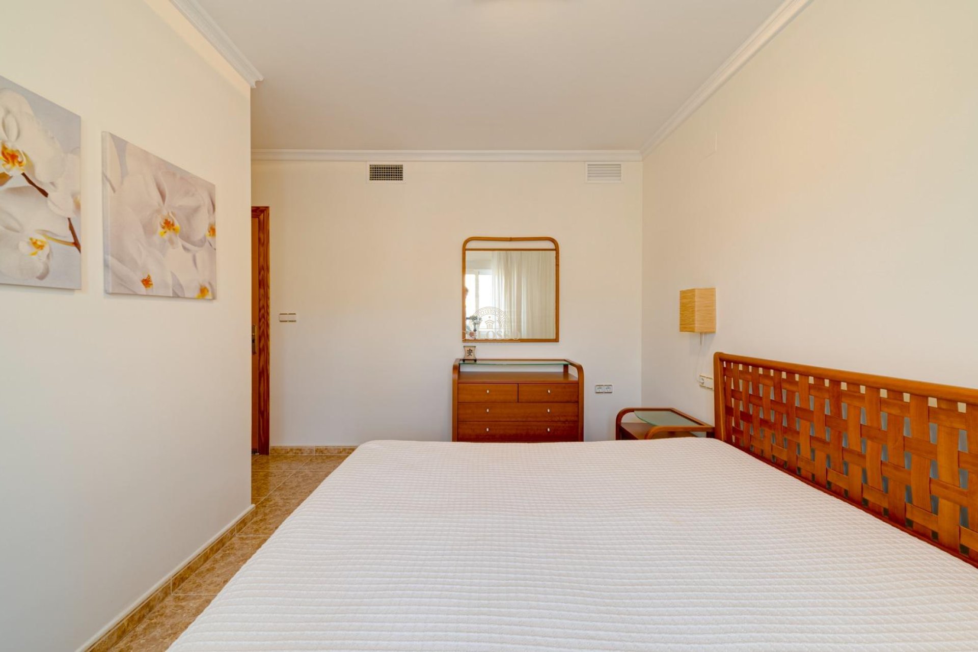 Resale - Bungalow -
Torrevieja - Los altos