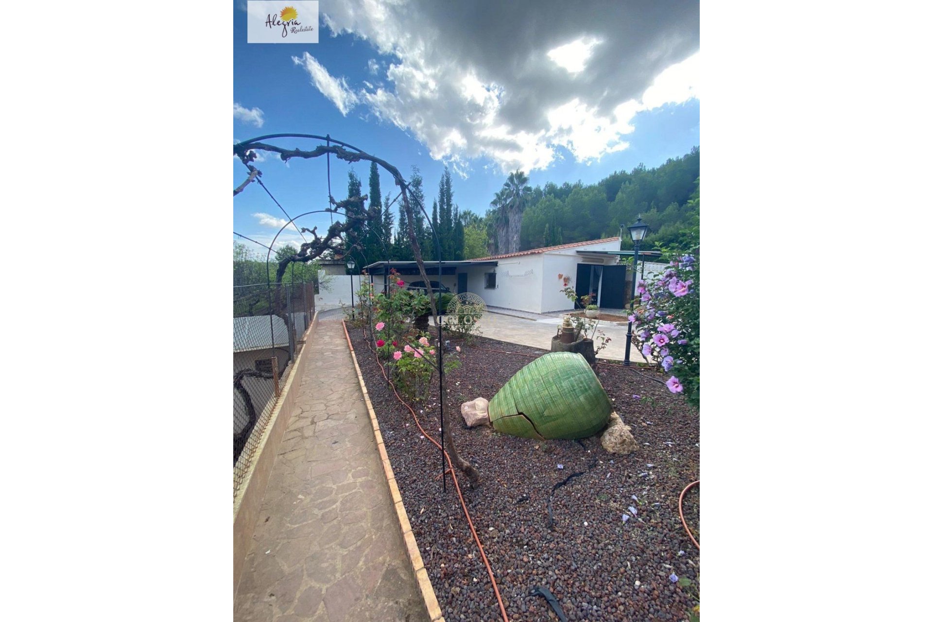 Resale - Casa con terreno -
Algimia de Alfara - Algimia de alfara