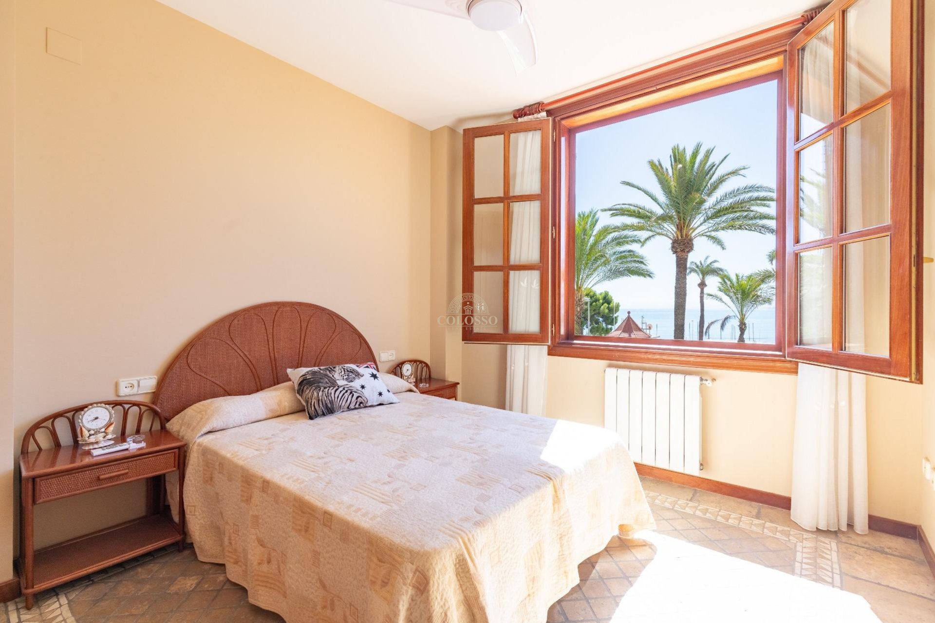 Resale - Casa -
Cullera - Cap Blanc