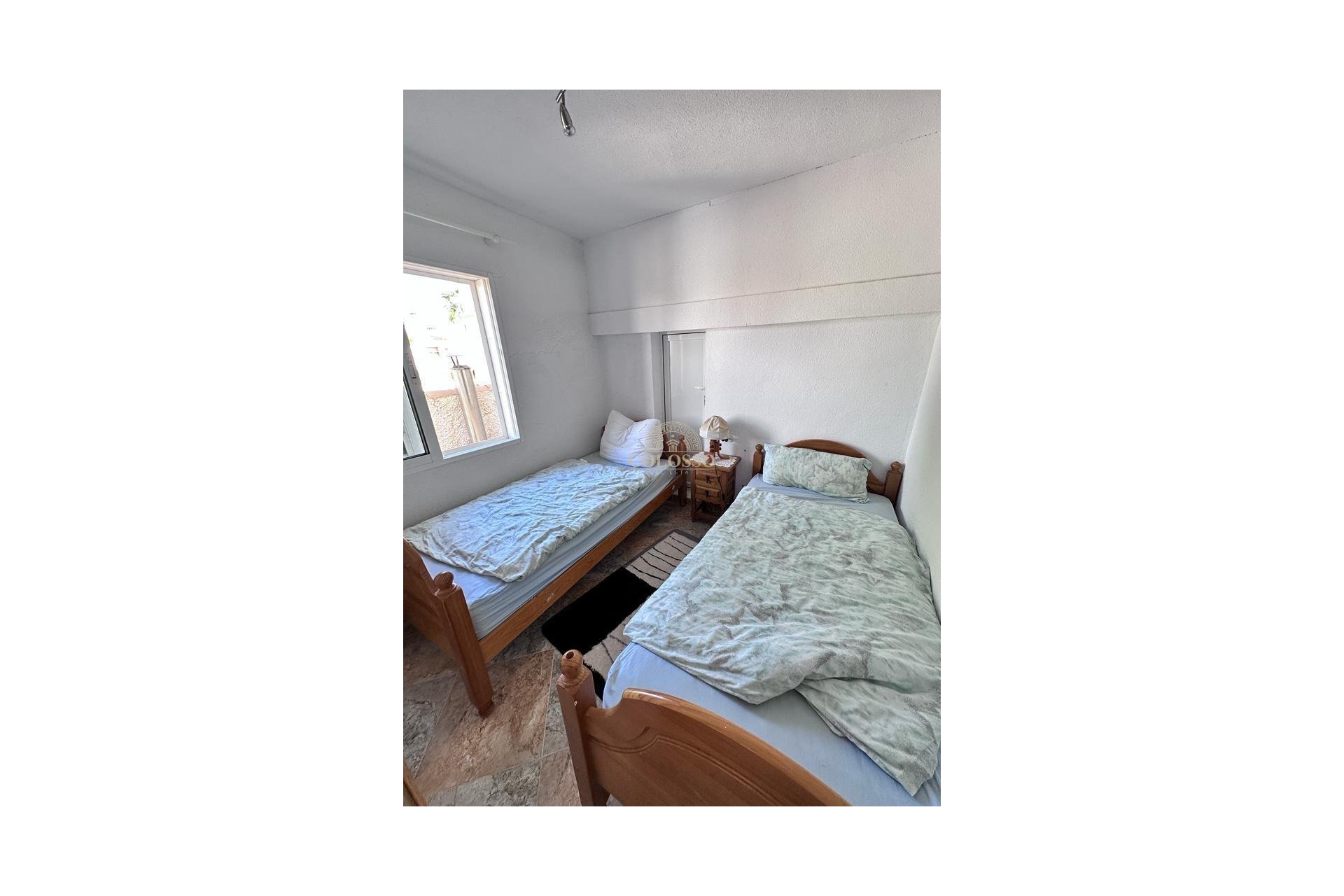 Resale - Casa -
Orihuela Costa - Cabo Roig