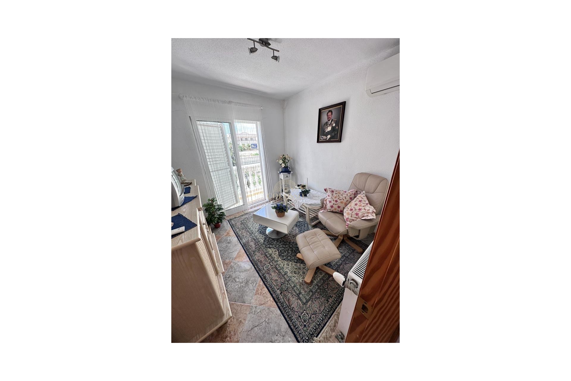 Resale - Casa -
Orihuela Costa - Cabo Roig