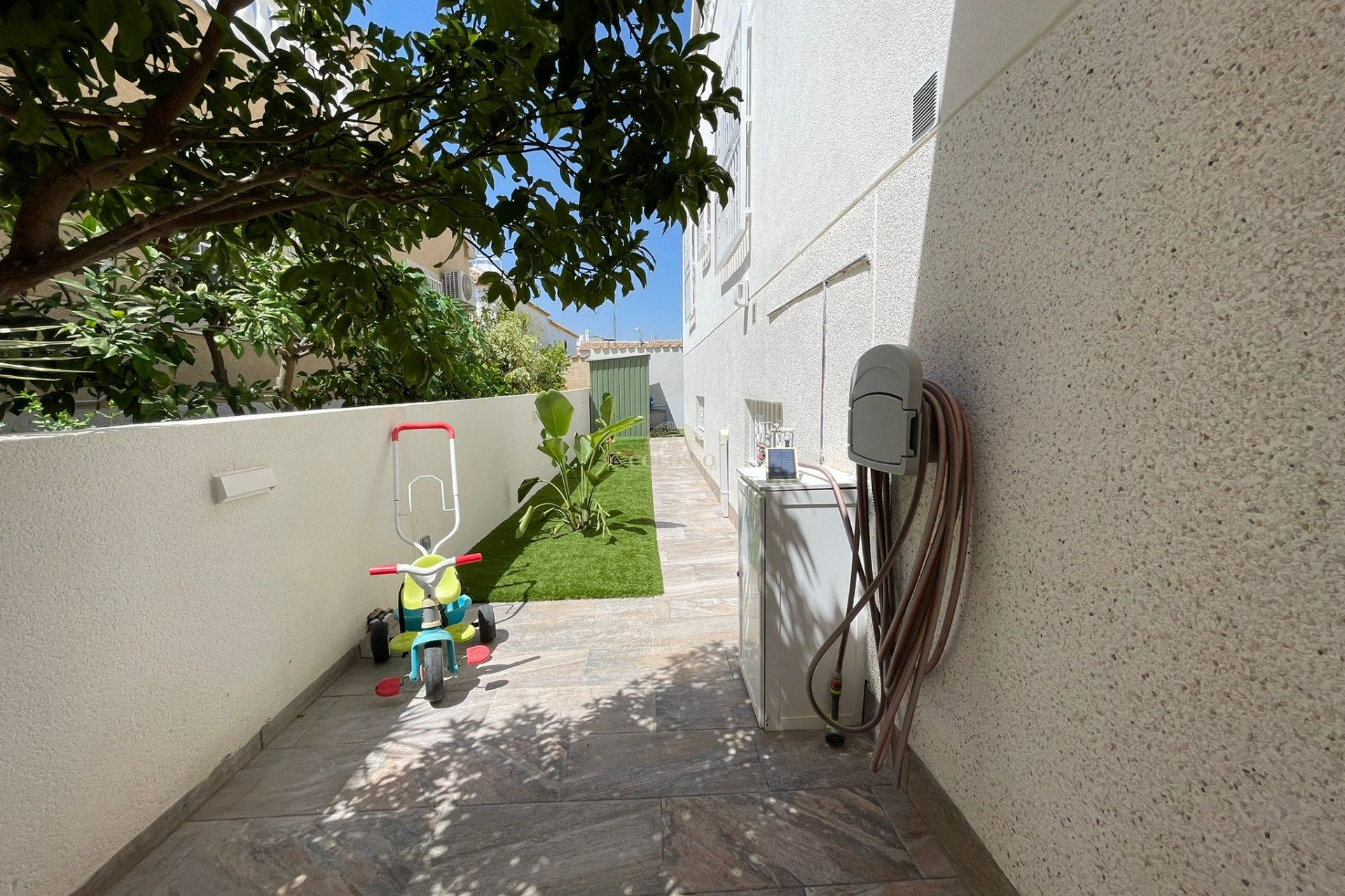 Resale - Casa -
Orihuela Costa - Los Altos