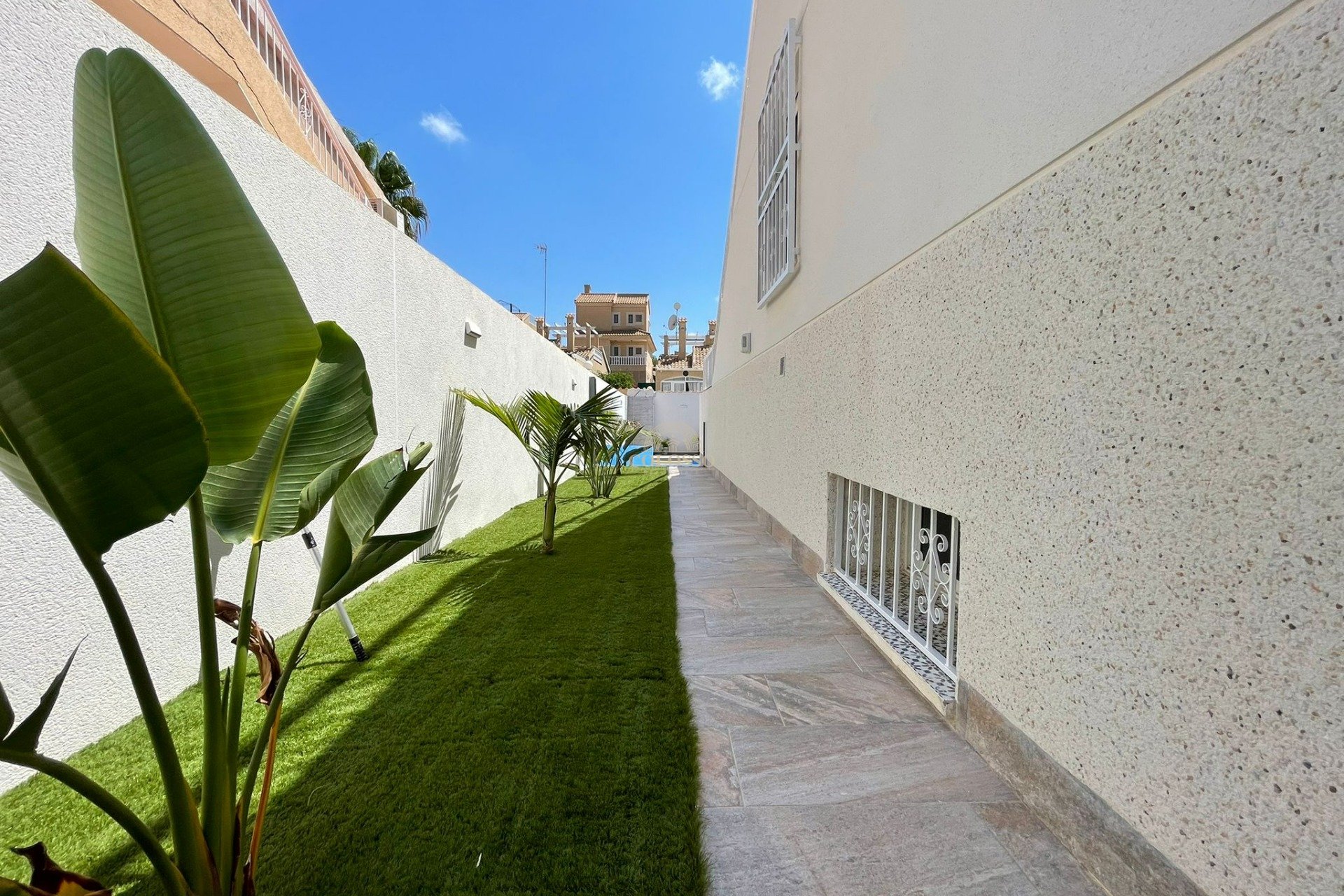Resale - Casa -
Orihuela Costa - Los Altos