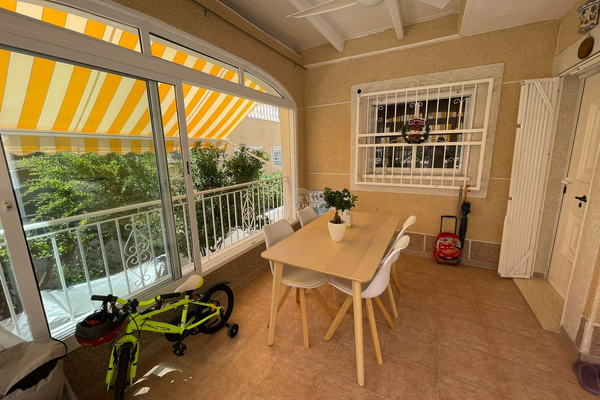 Resale - Casa -
Orihuela Costa - Los Altos