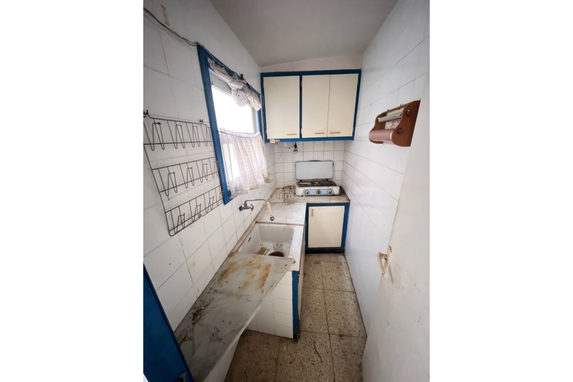 Resale - Casa -
Sella - PUEBLO