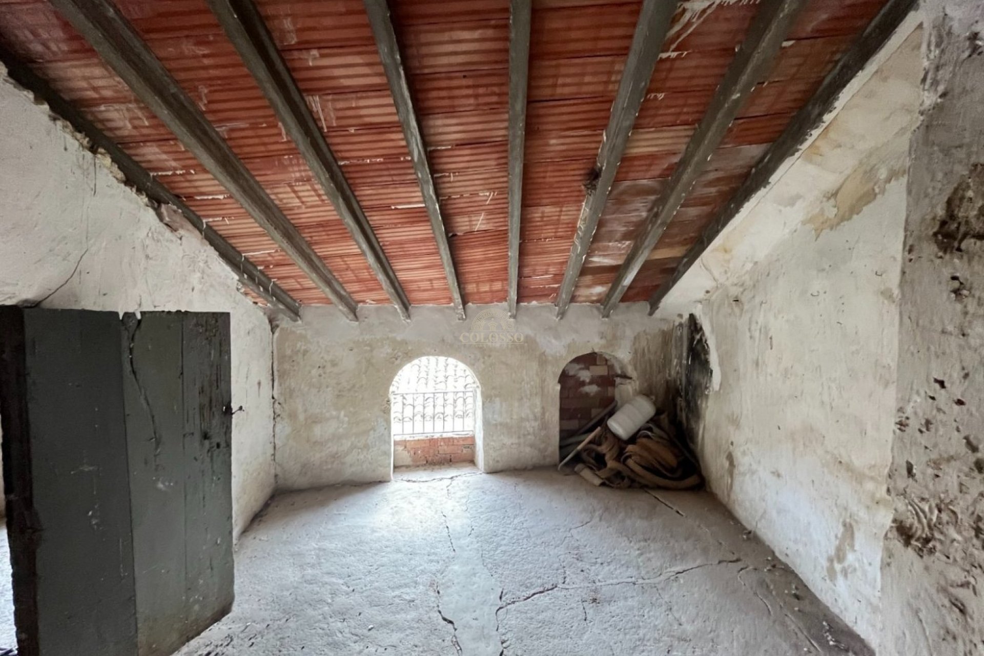 Resale - Casa -
Sella - PUEBLO