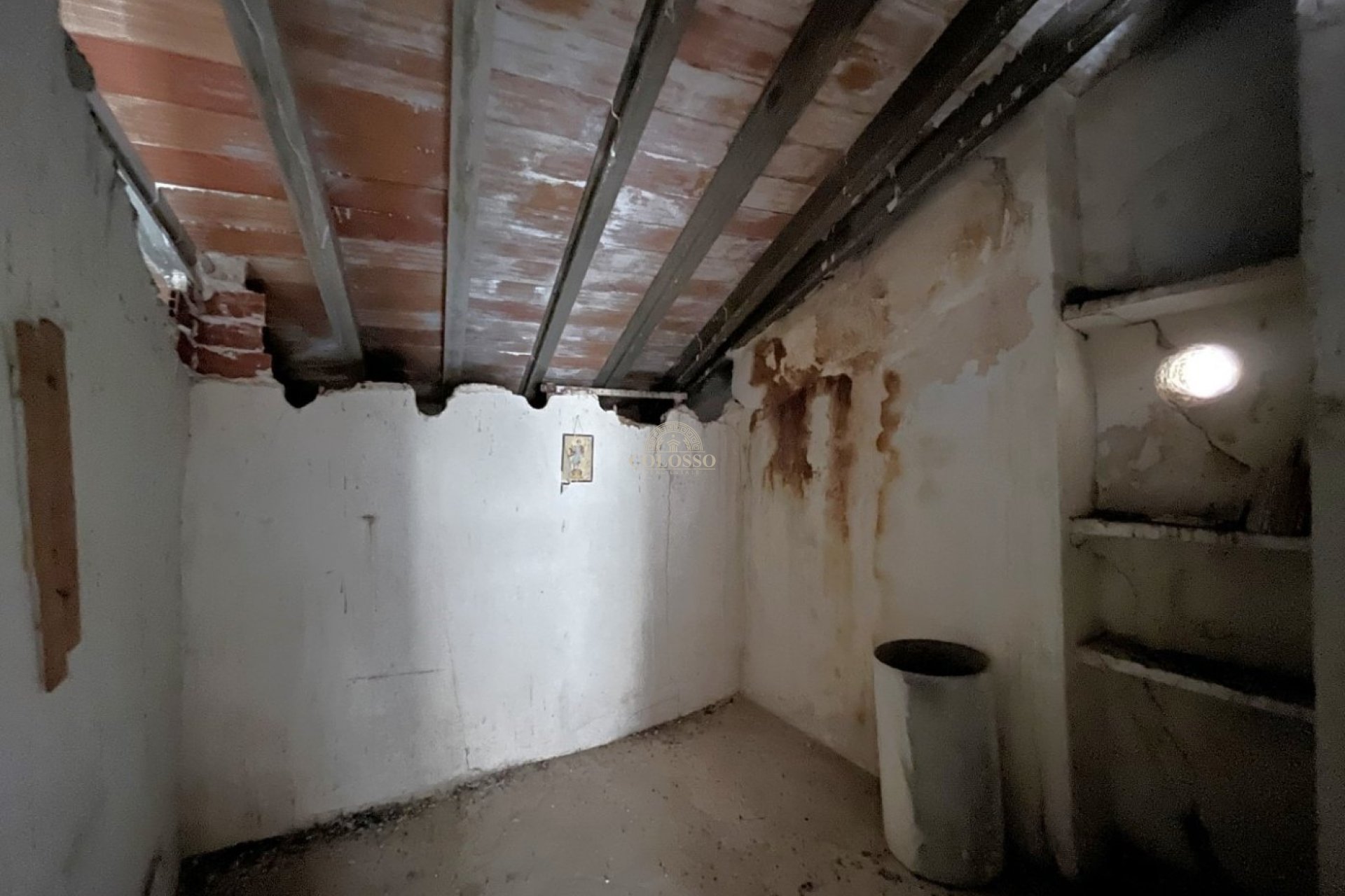 Resale - Casa -
Sella - PUEBLO