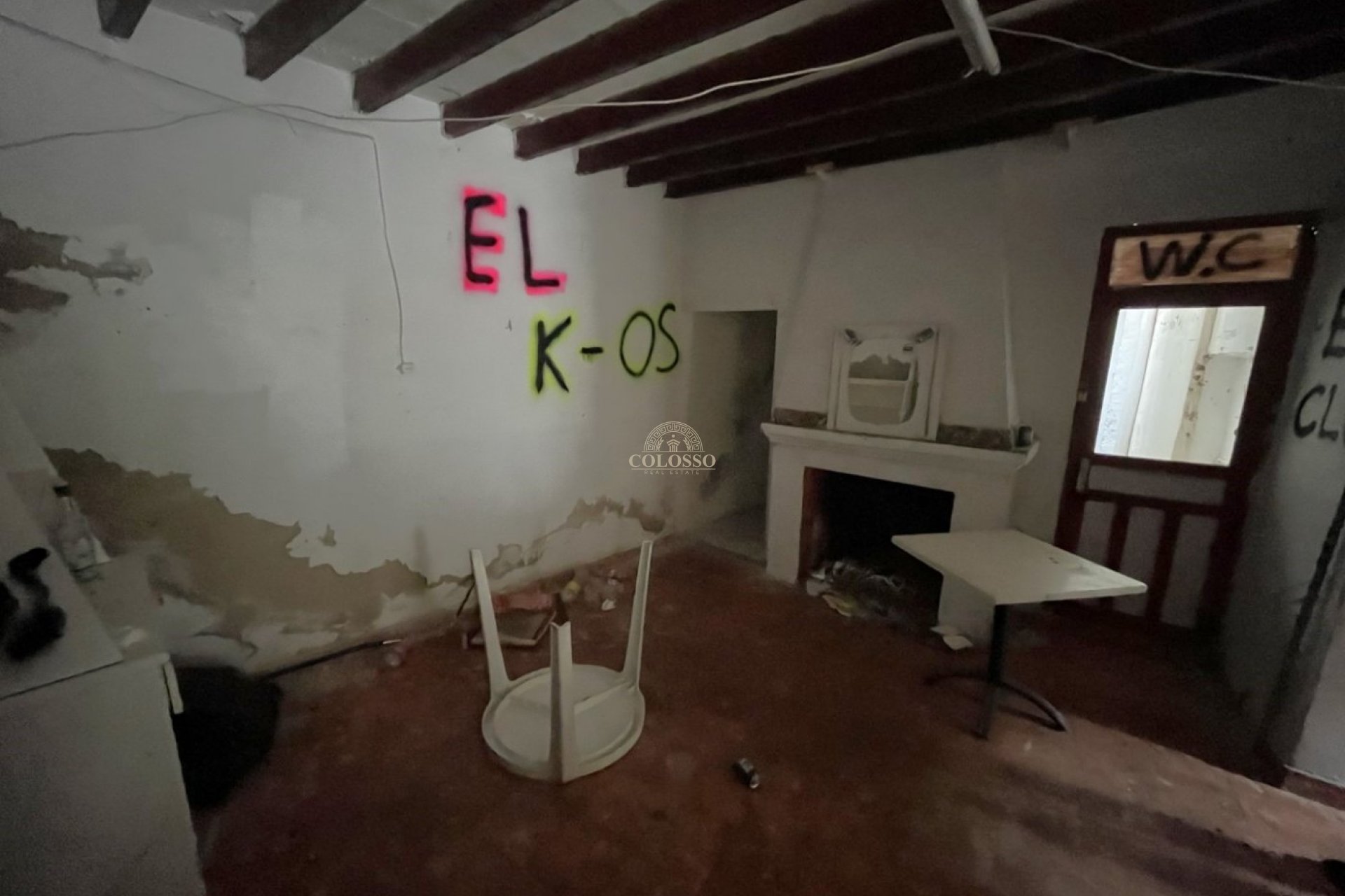 Resale - Casa -
Sella - PUEBLO
