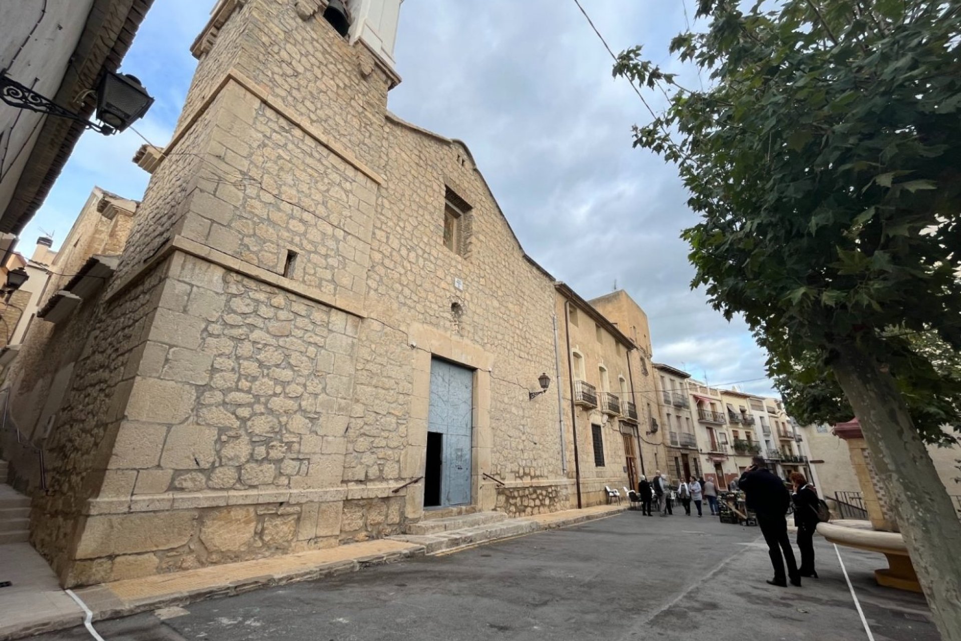 Resale - Casa -
Sella - PUEBLO