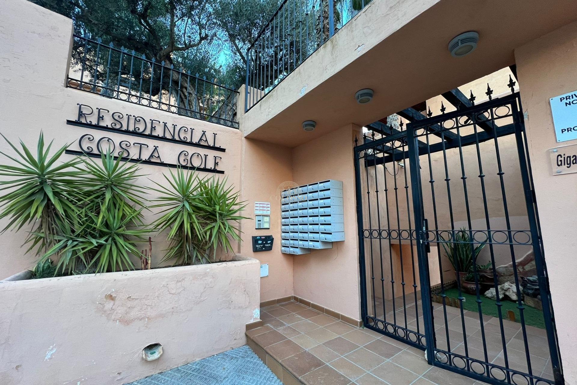 Resale - Casa Tipo Dúplex -
Orihuela Costa - Villamartín