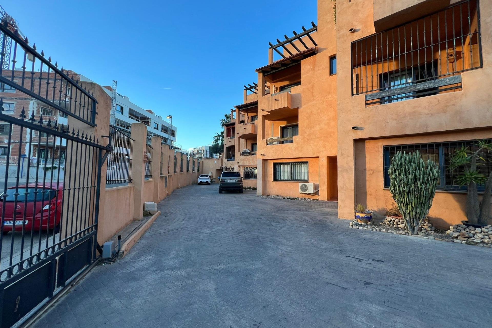 Resale - Casa Tipo Dúplex -
Orihuela Costa - Villamartín