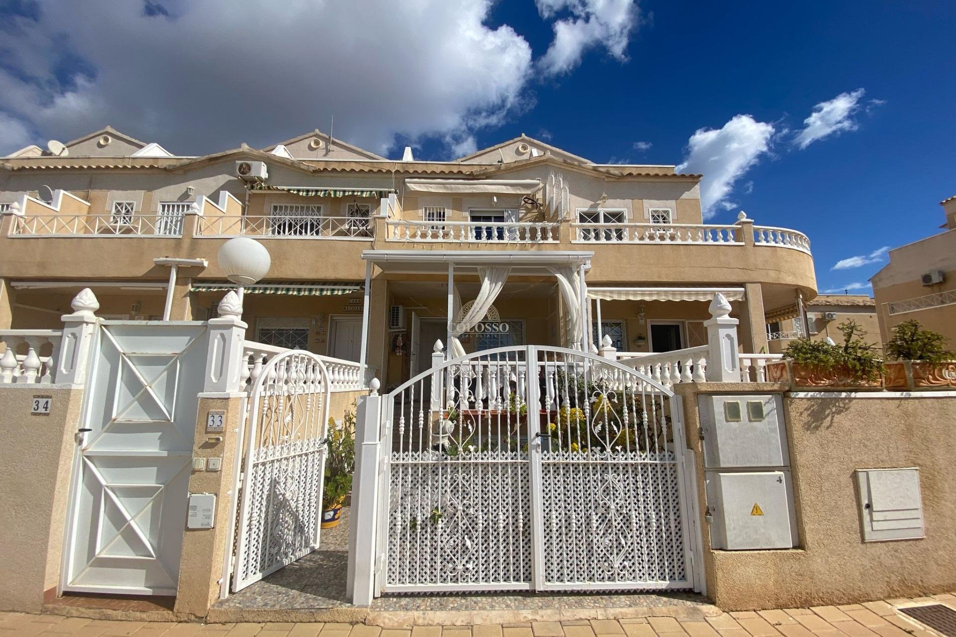 Resale - Casa Tipo Dúplex -
Torrevieja - Habaneras