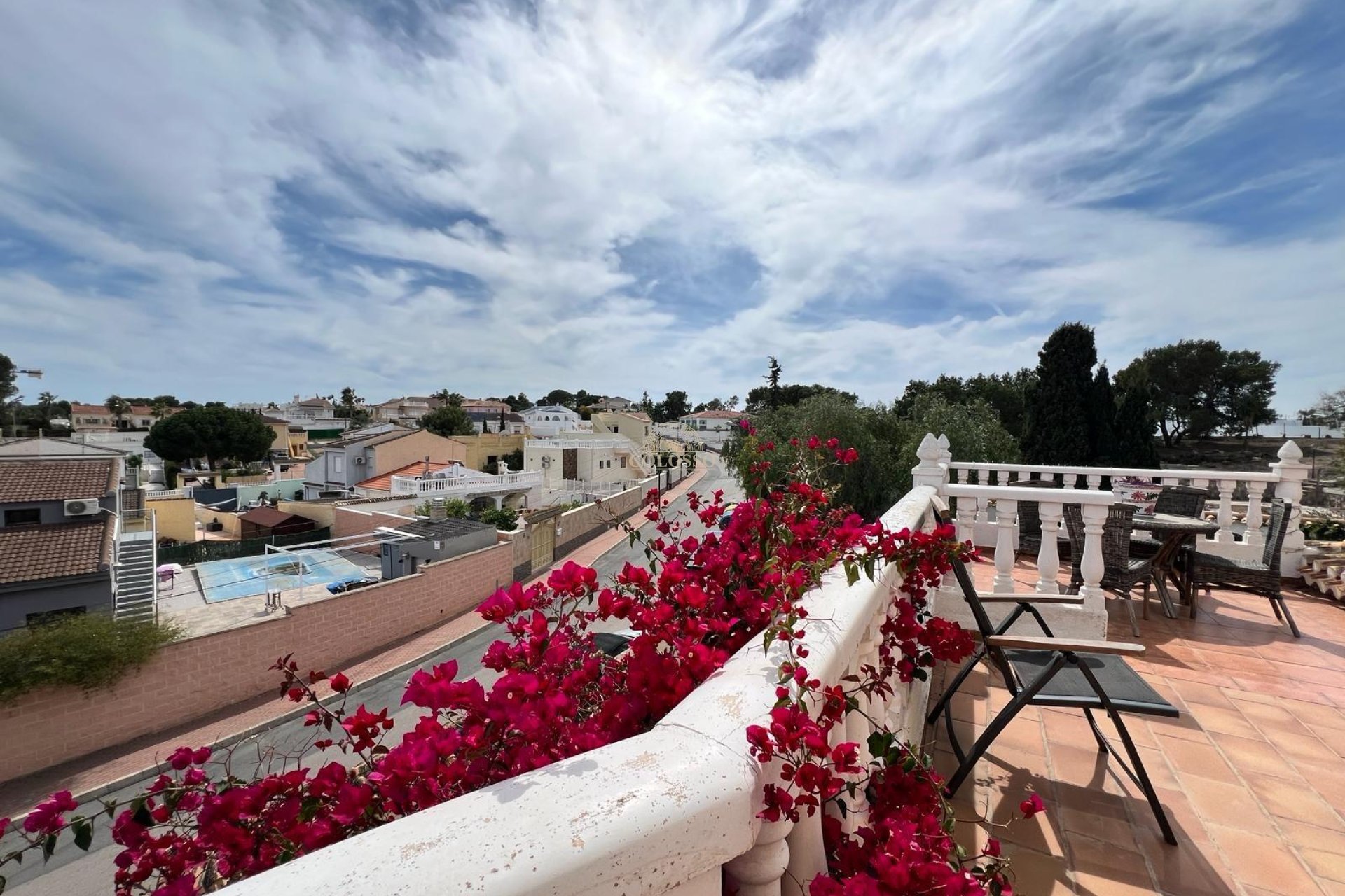 Resale - Casa -
Torrevieja - Los balcones