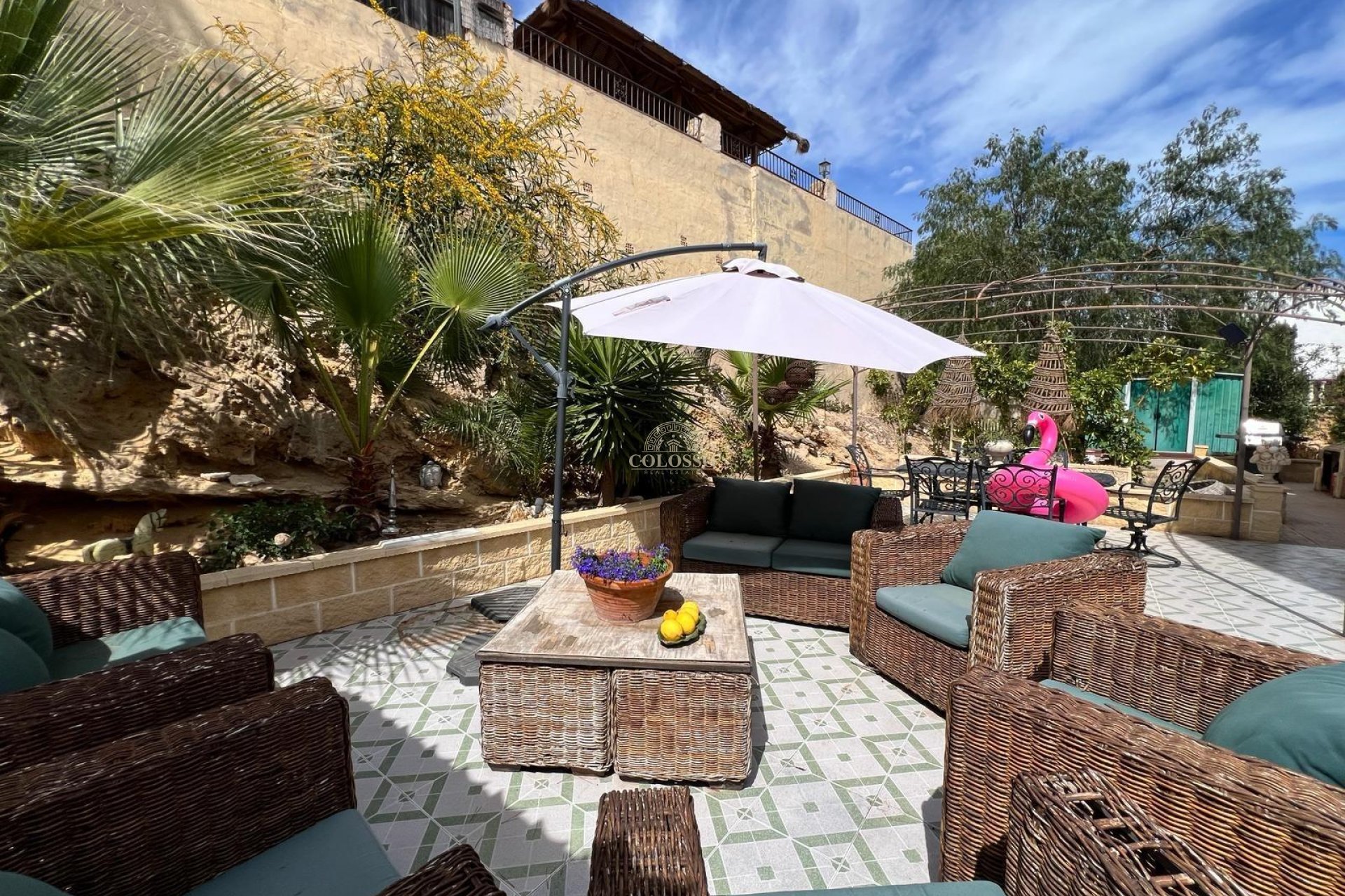Resale - Casa -
Torrevieja - Los balcones