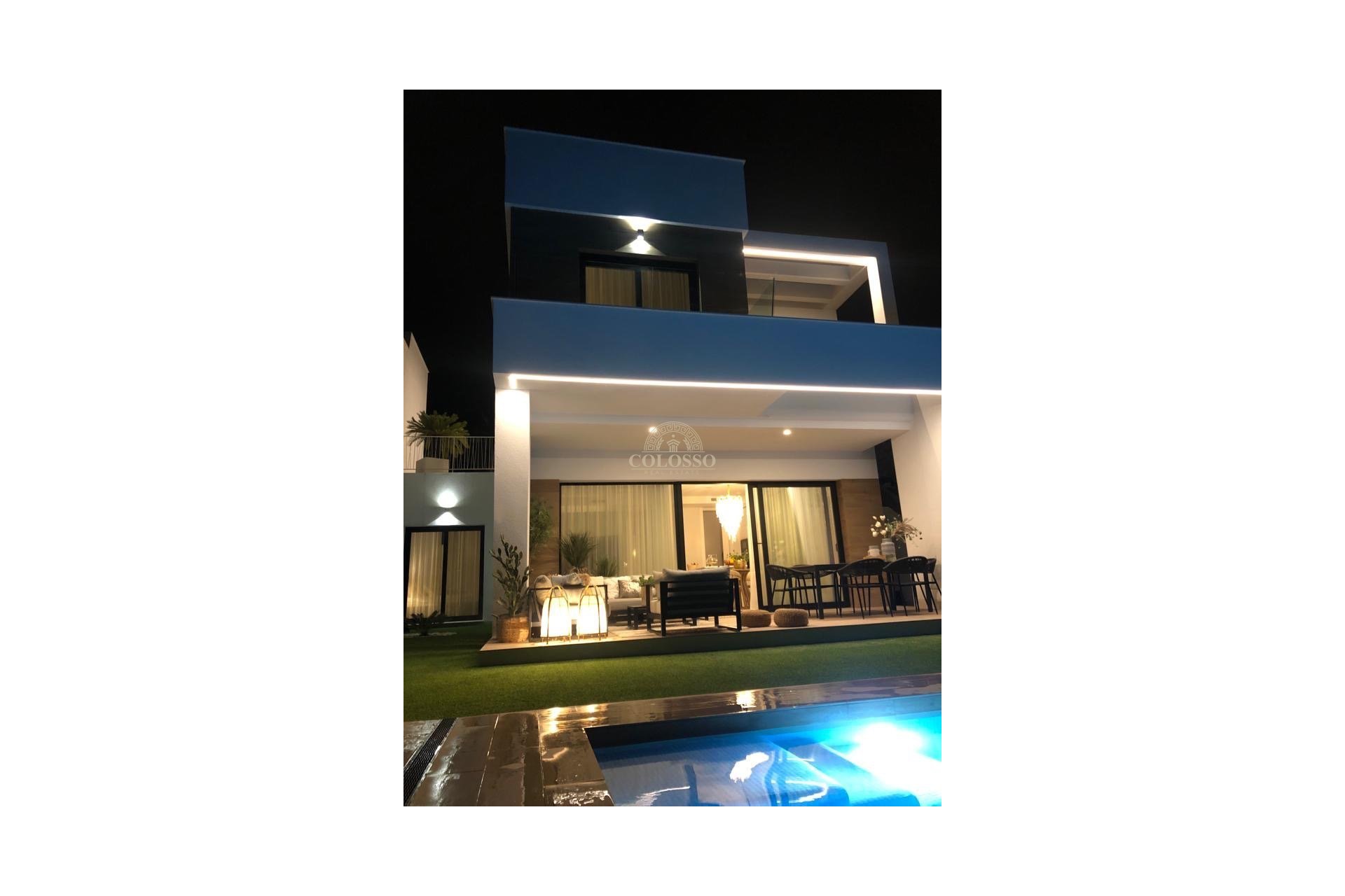 Resale - Chalet -
Finestrat - Balcón de finestrat