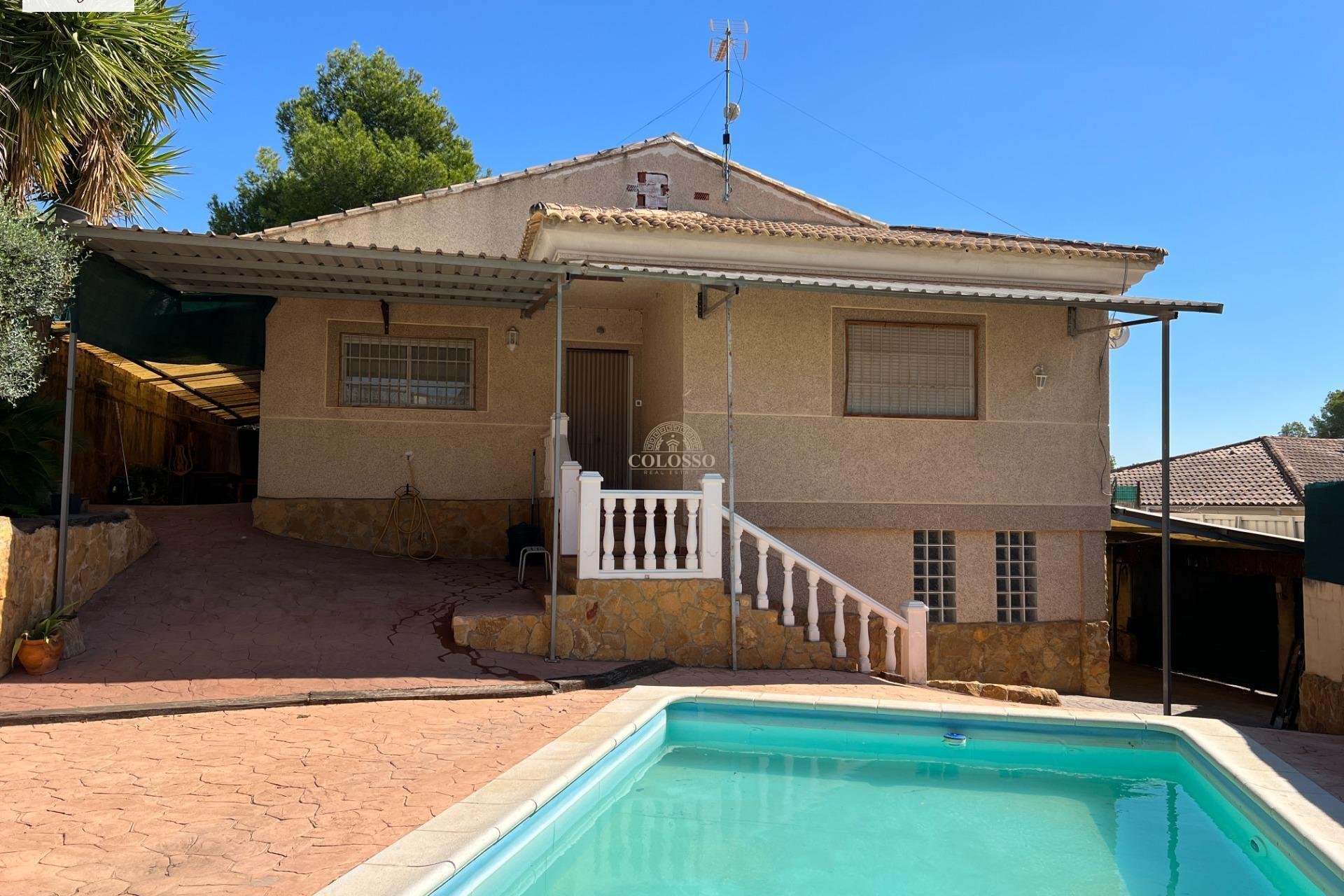 Resale - Chalet -
Godelleta - El bosque