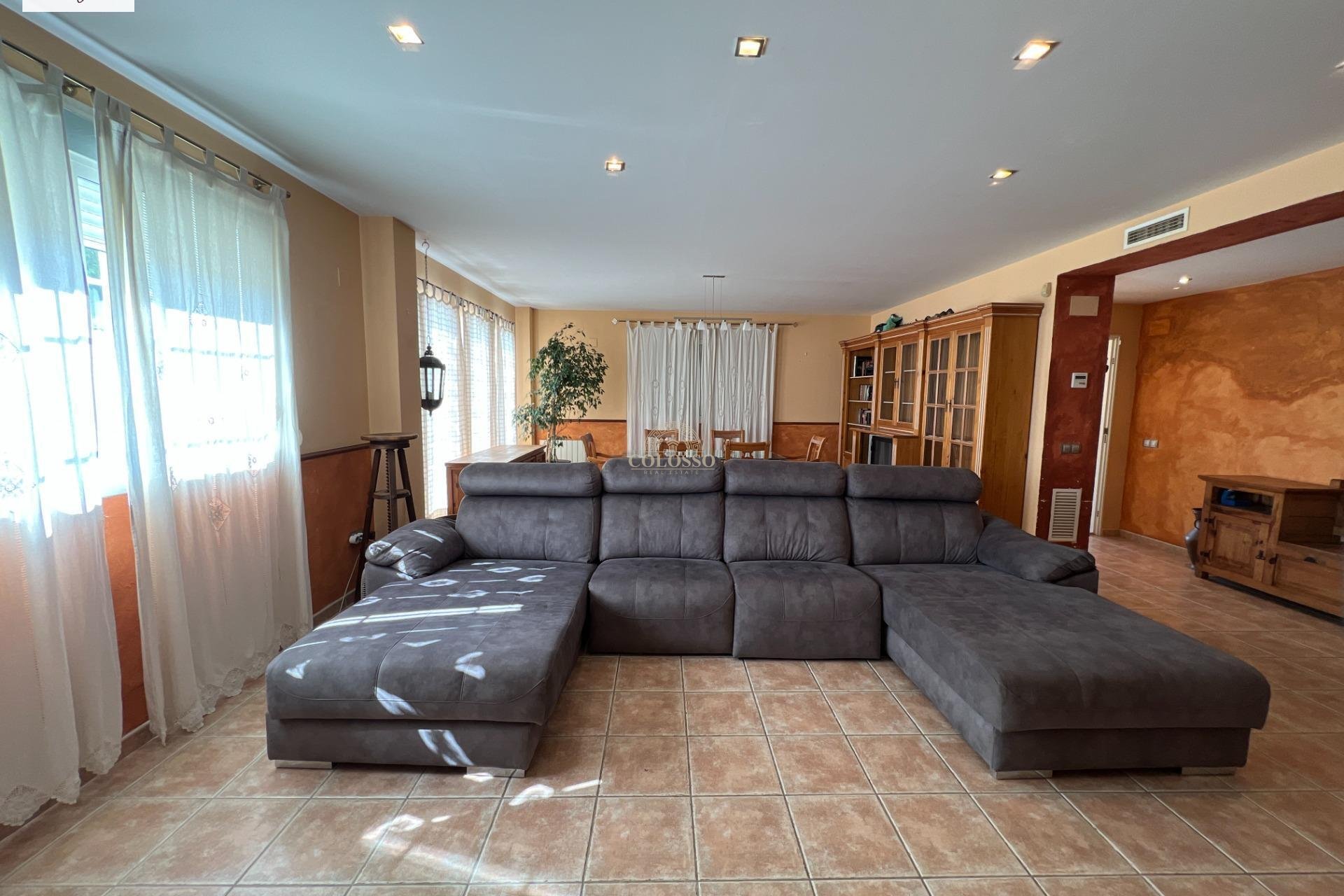 Resale - Chalet -
Godelleta - El bosque