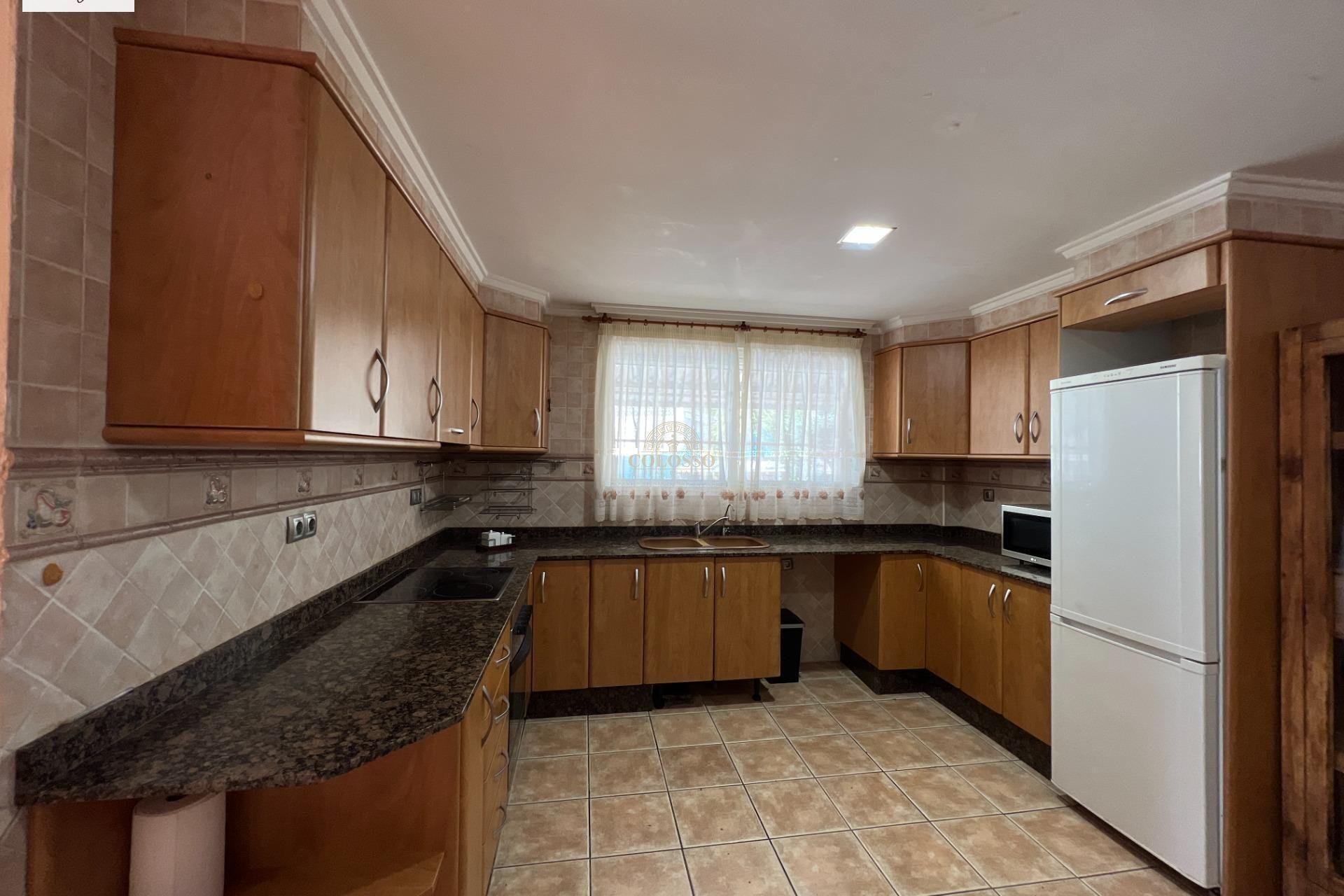Resale - Chalet -
Godelleta - El bosque