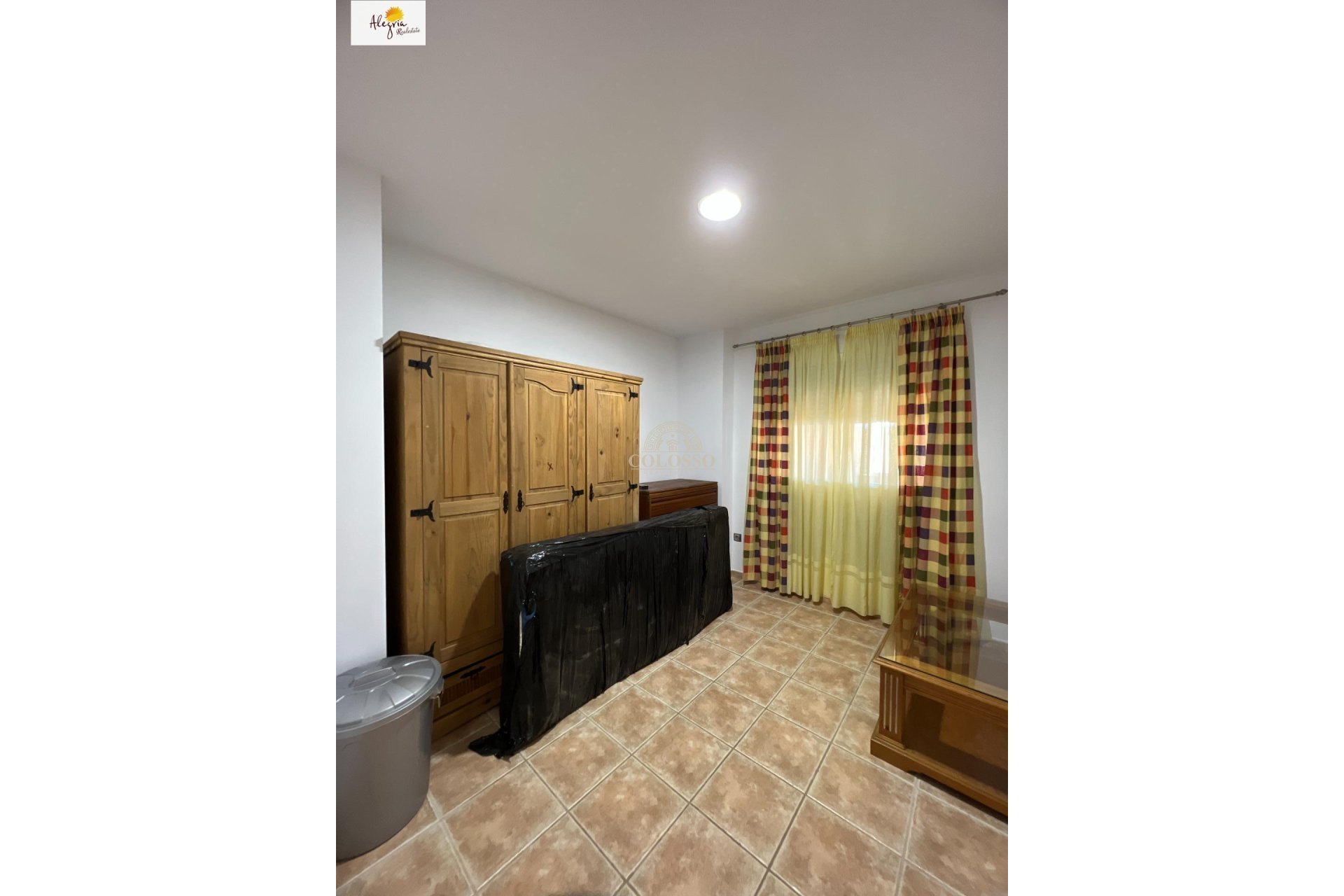 Resale - Chalet -
Godelleta - El bosque