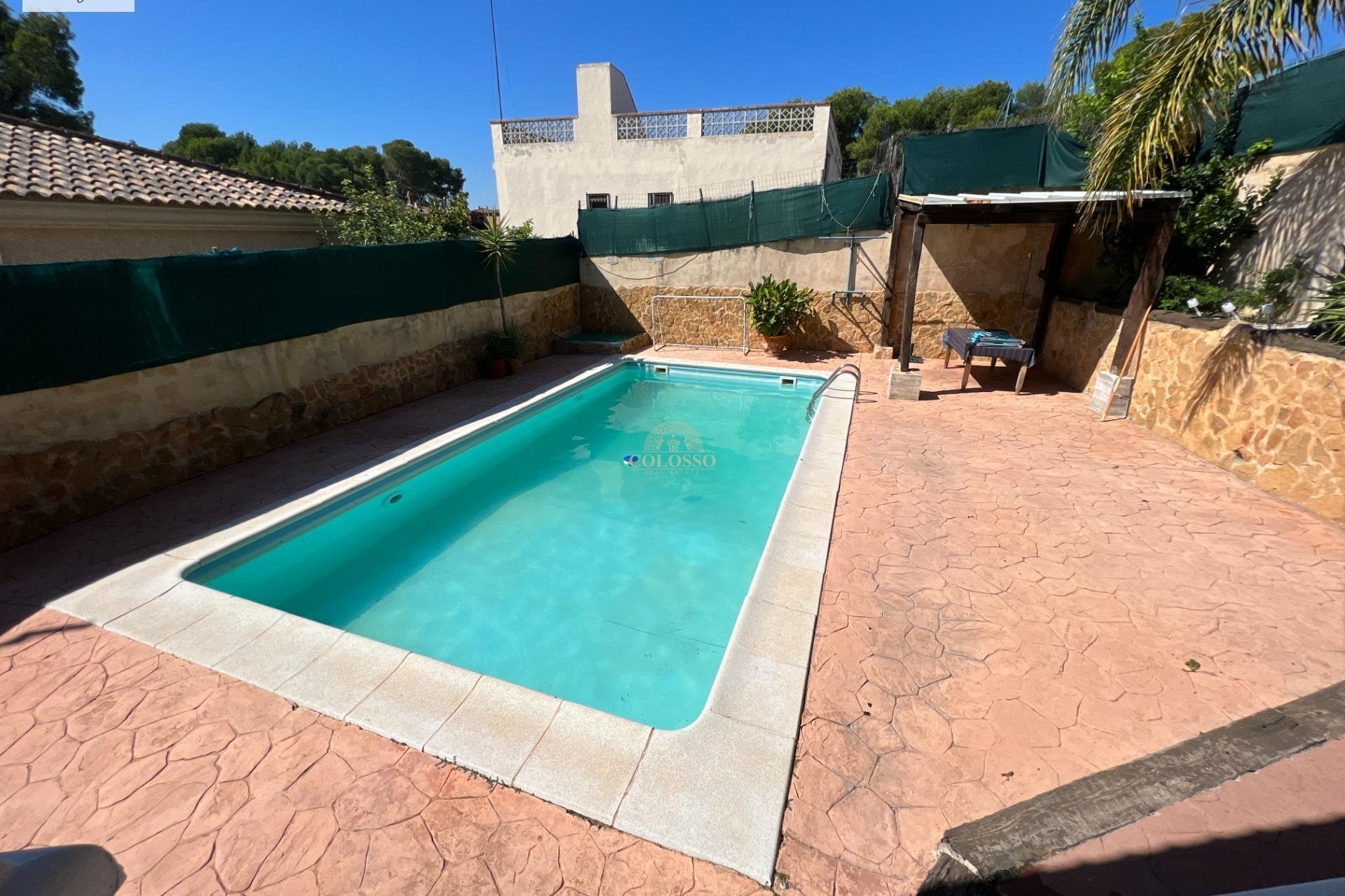 Resale - Chalet -
Godelleta - El bosque