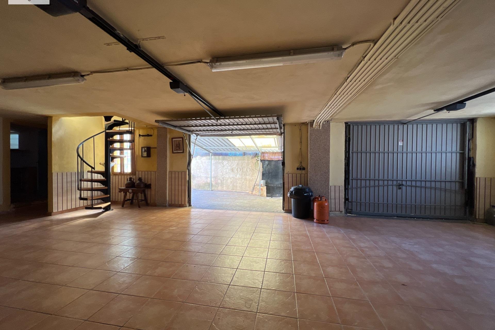 Resale - Chalet -
Godelleta - El bosque