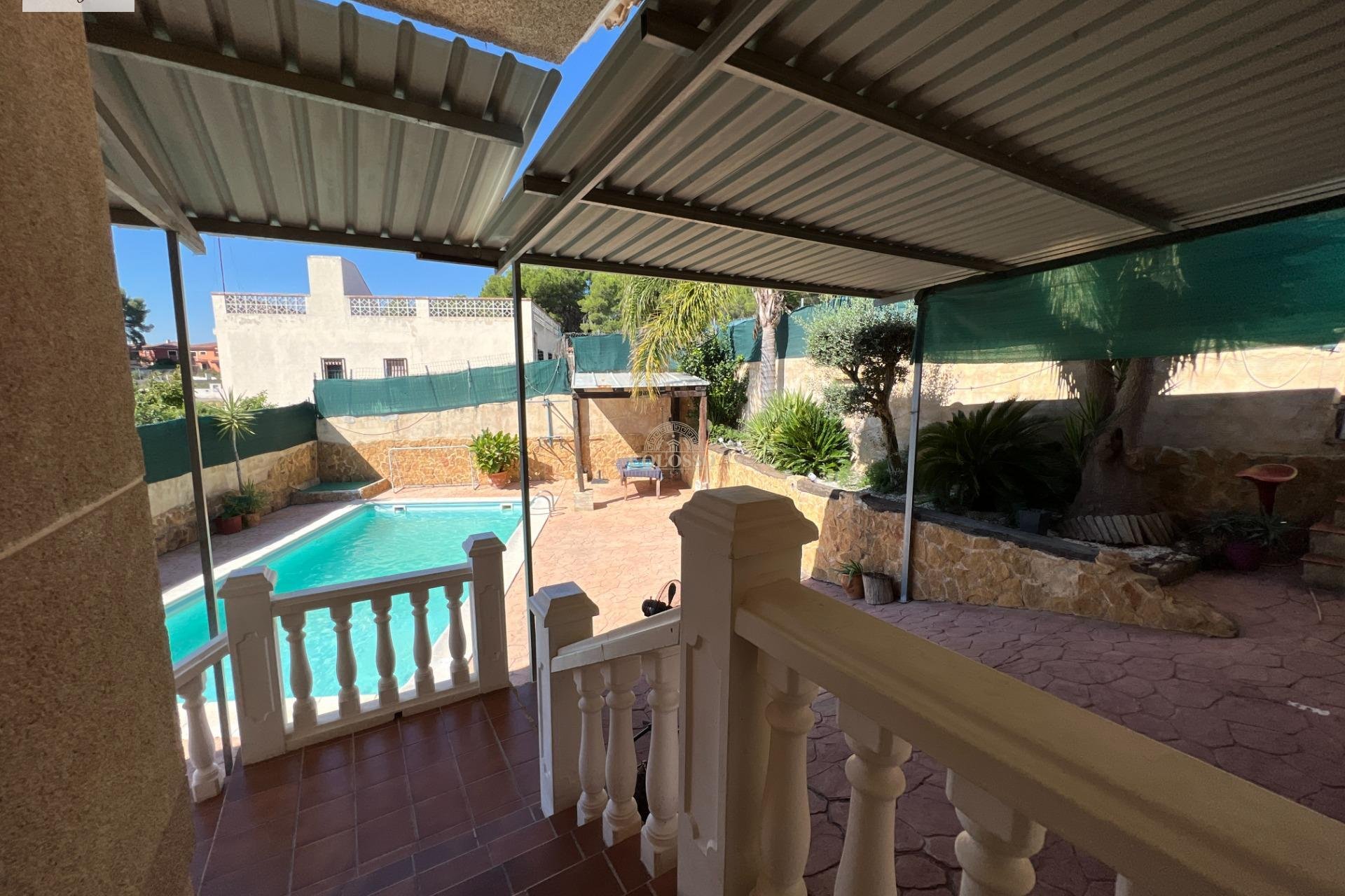 Resale - Chalet -
Godelleta - El bosque
