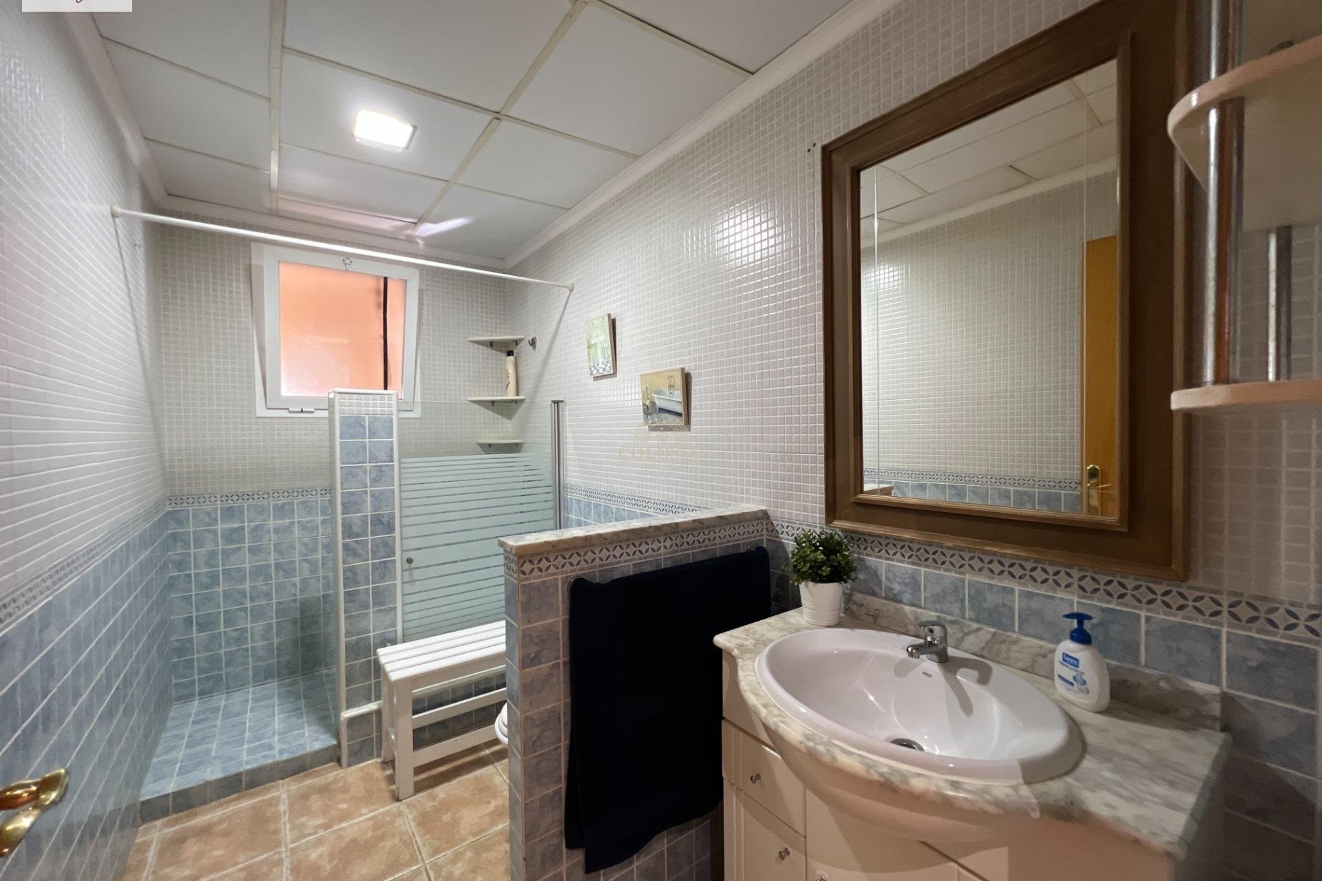 Resale - Chalet -
Godelleta - El bosque
