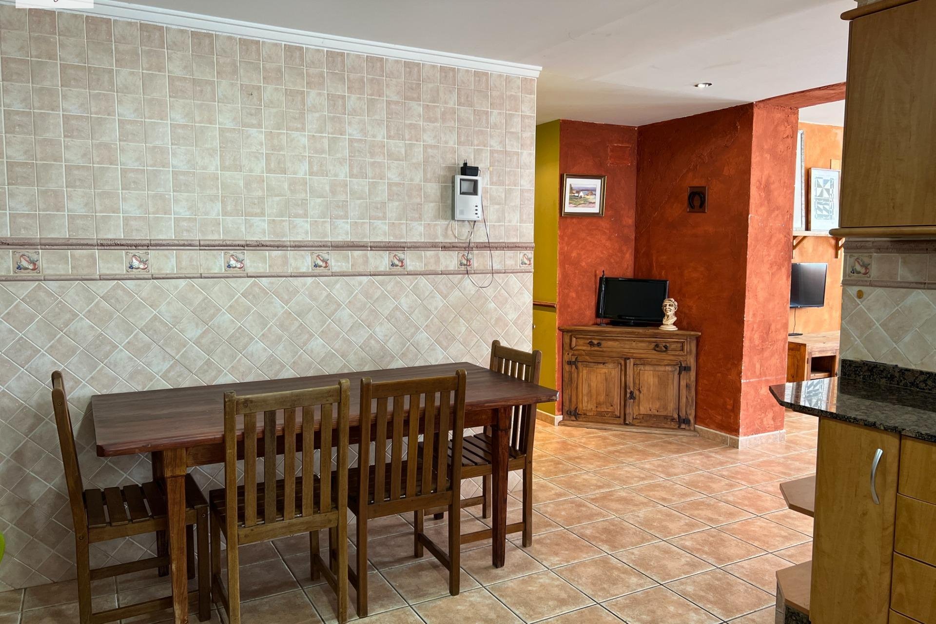Resale - Chalet -
Godelleta - El bosque
