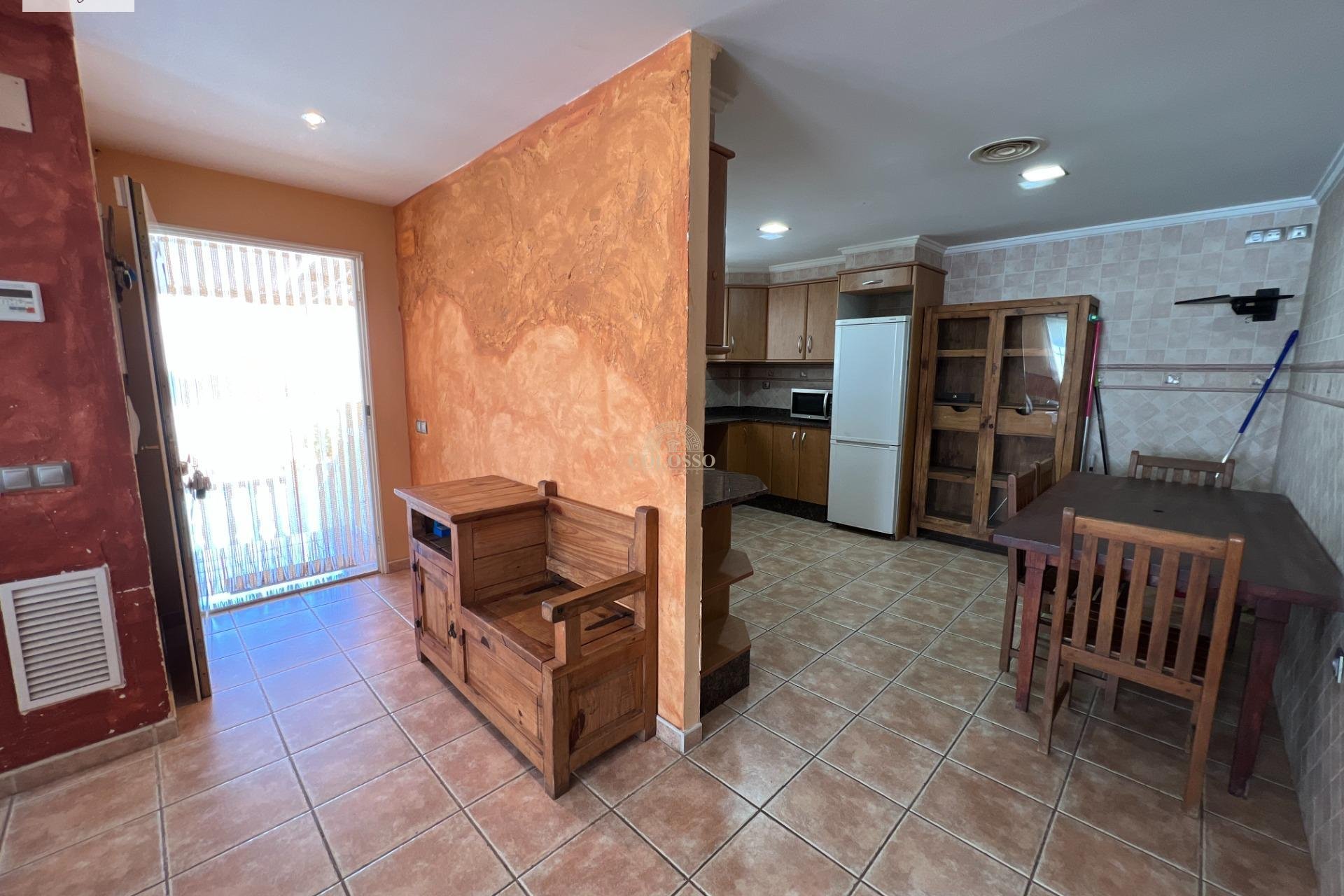 Resale - Chalet -
Godelleta - El bosque