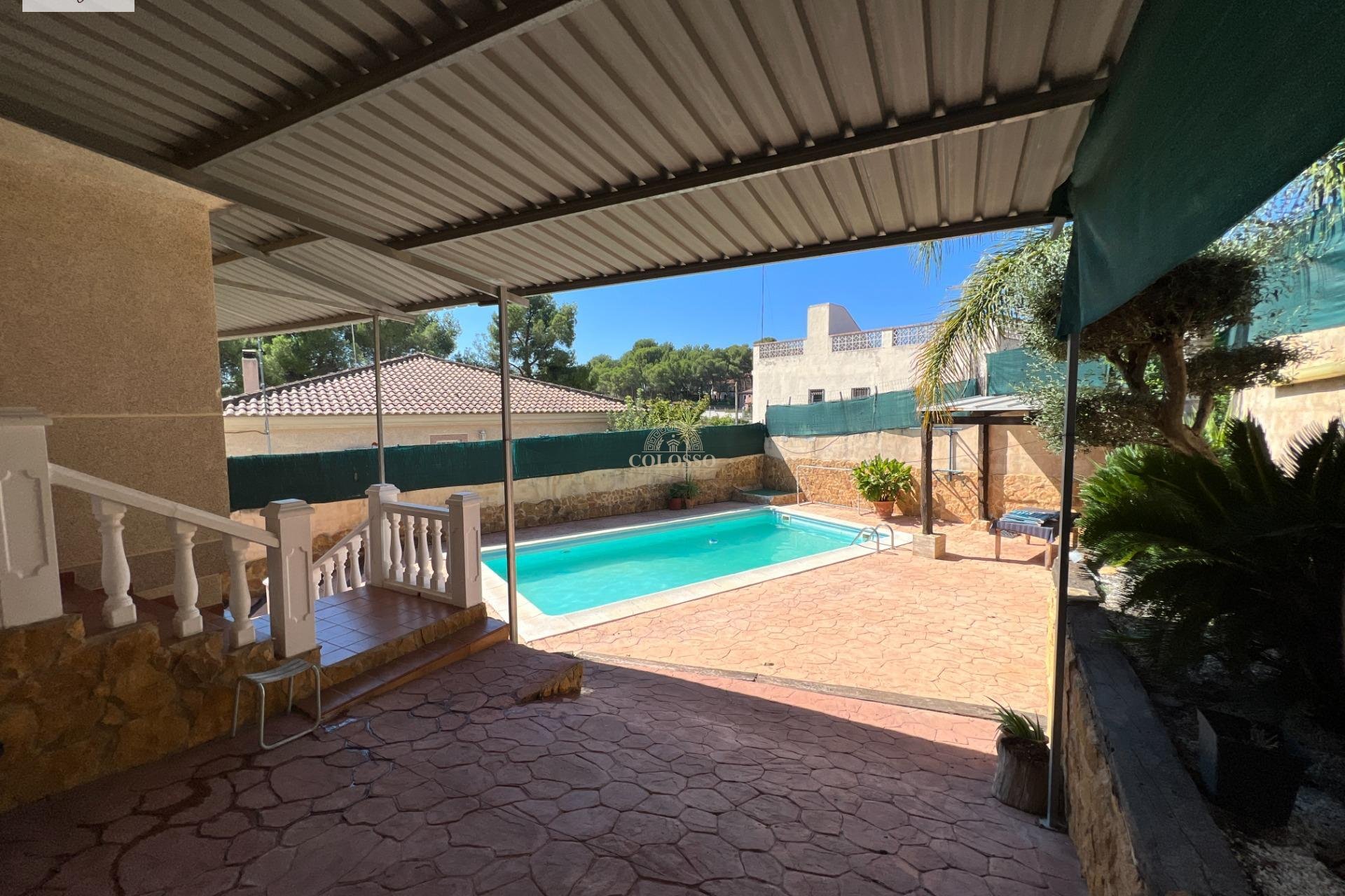Resale - Chalet -
Godelleta - El bosque