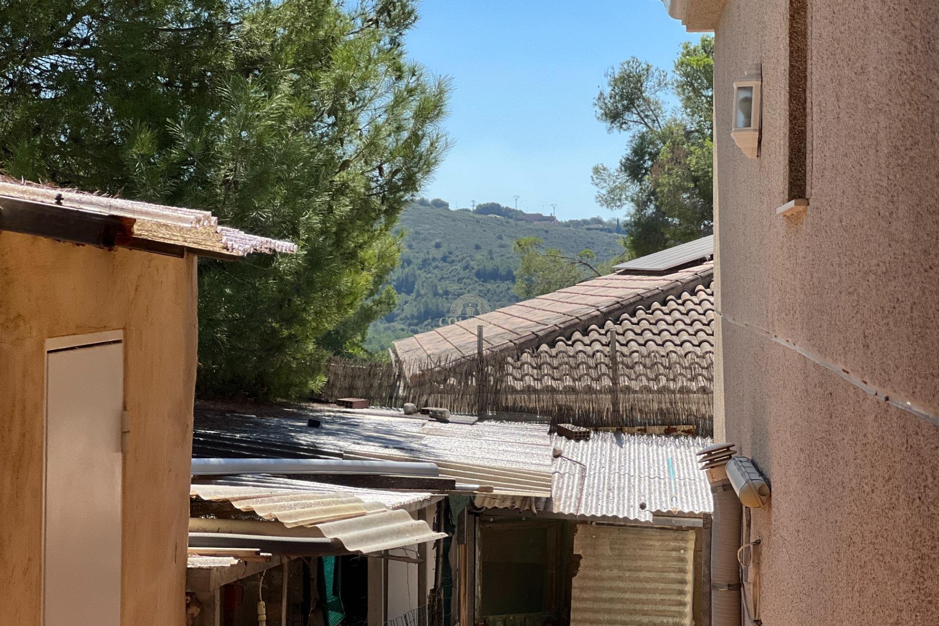 Resale - Chalet -
Godelleta - El bosque