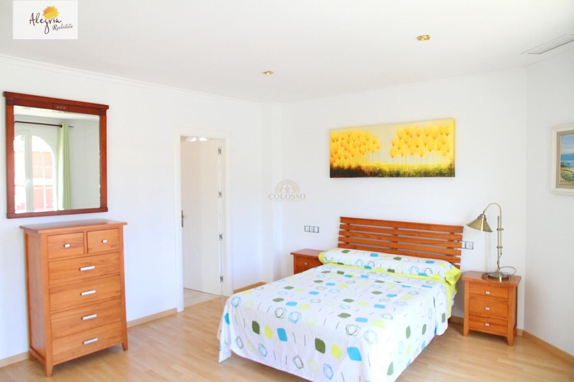 Resale - Chalet -
L'Eliana - MONTEALEGRE
