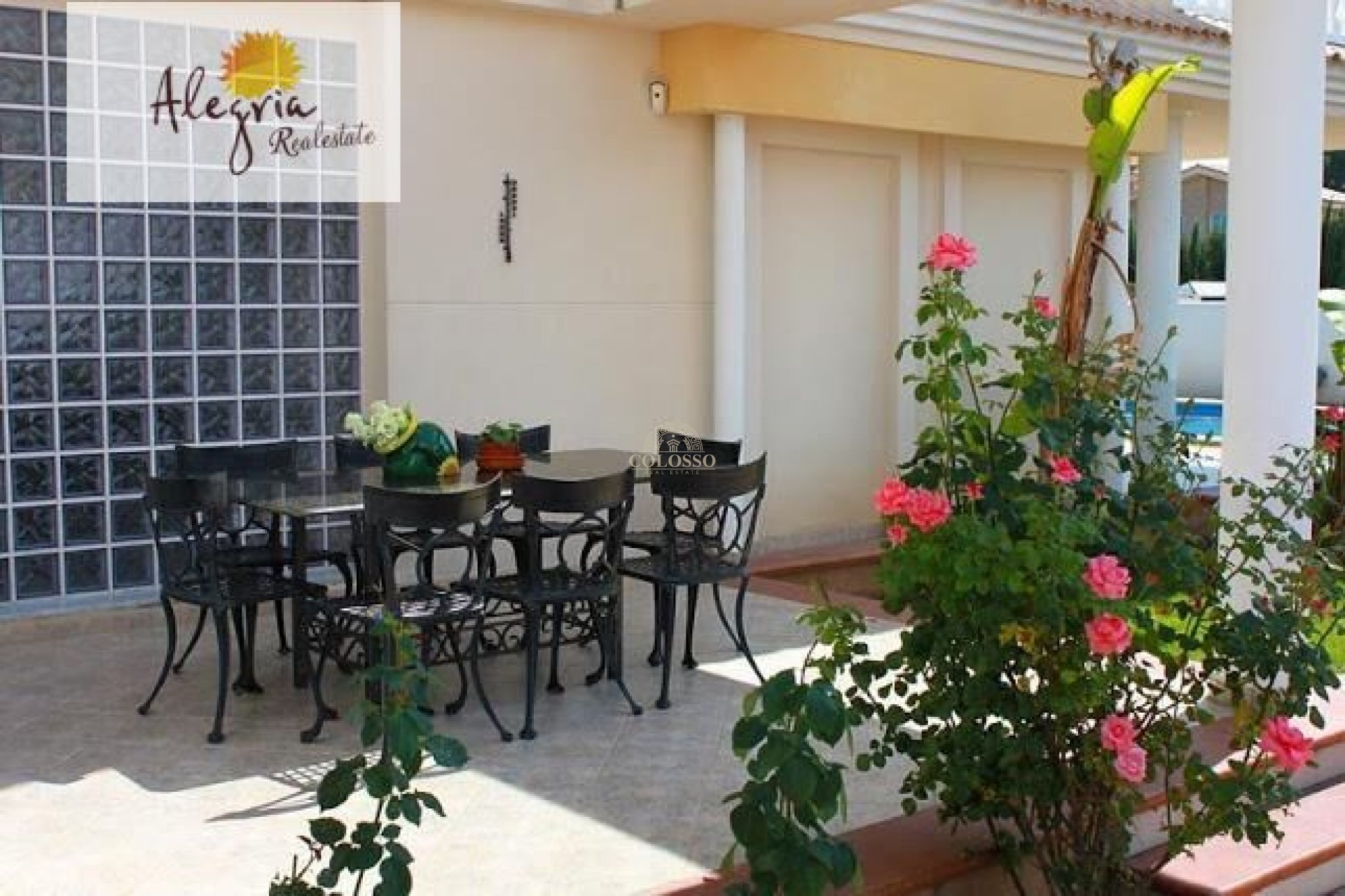 Resale - Chalet -
L'Eliana - MONTEALEGRE