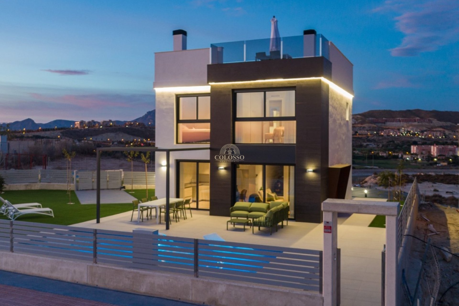Resale - Chalet -
Mutxamel - Bonalba-Cotoveta