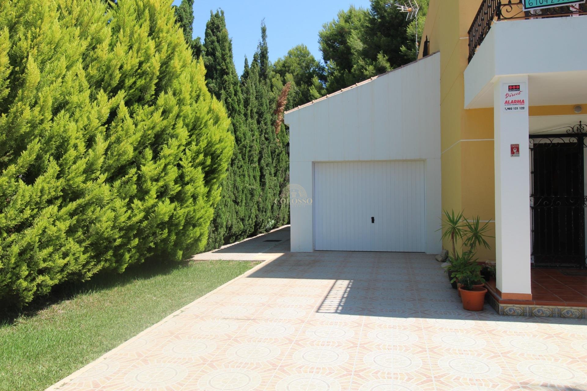 Resale - Chalet -
Orihuela Costa - Punta Prima