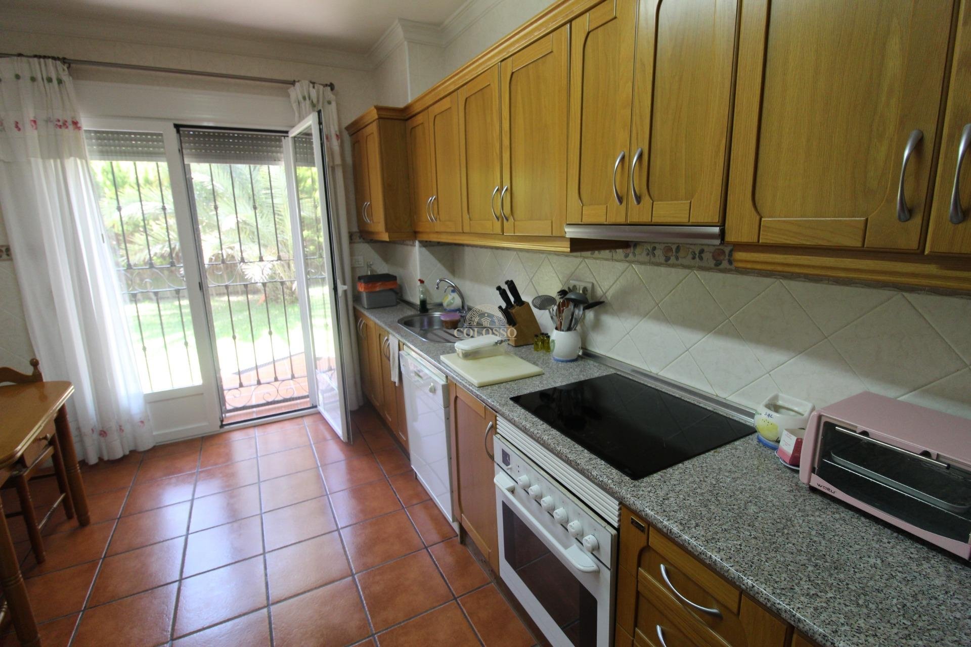 Resale - Chalet -
Orihuela Costa - Punta Prima
