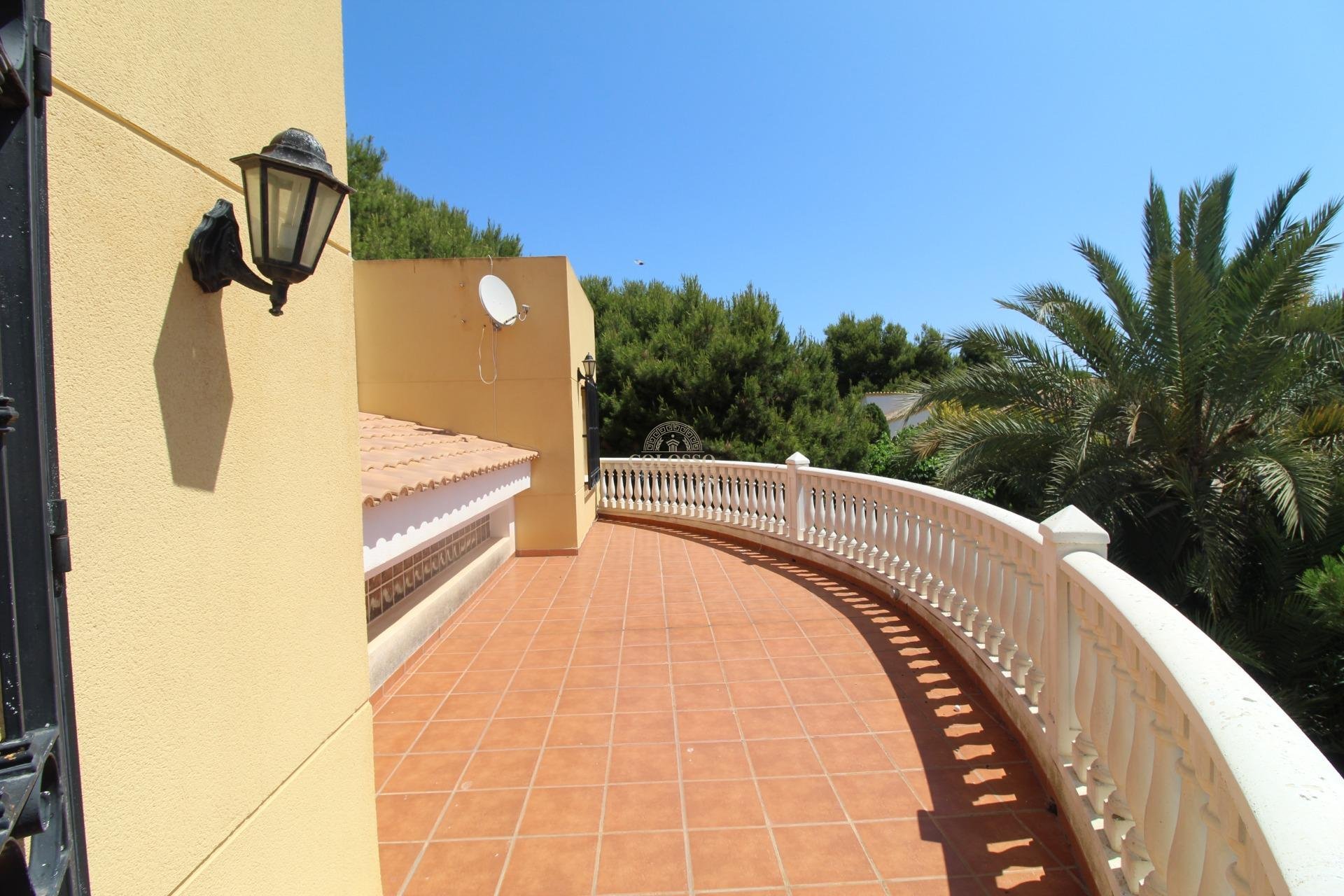 Resale - Chalet -
Orihuela Costa - Punta Prima