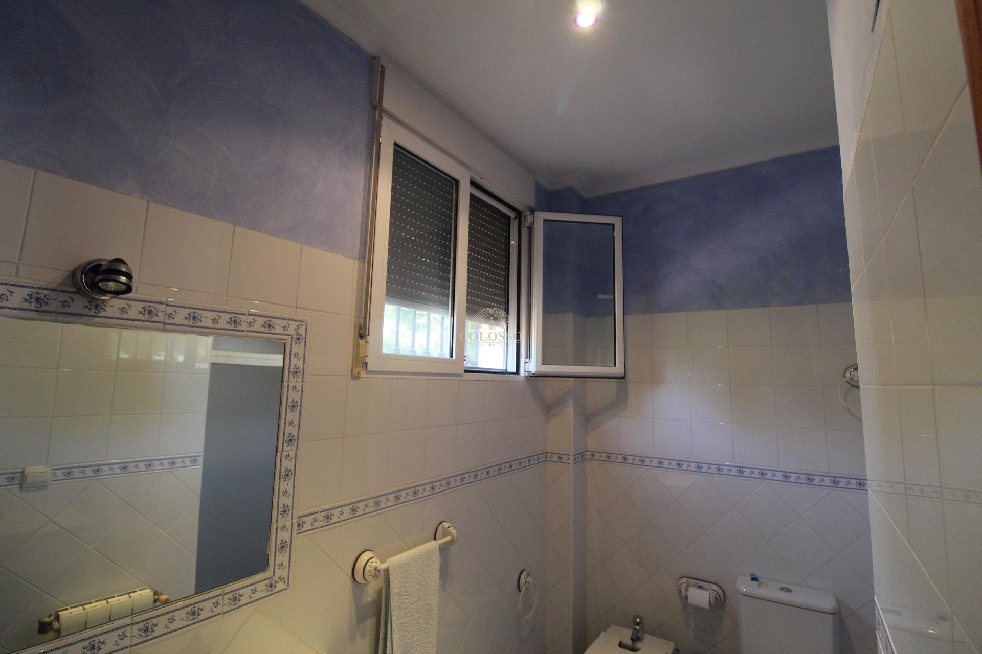 Resale - Chalet -
Orihuela Costa - Punta Prima