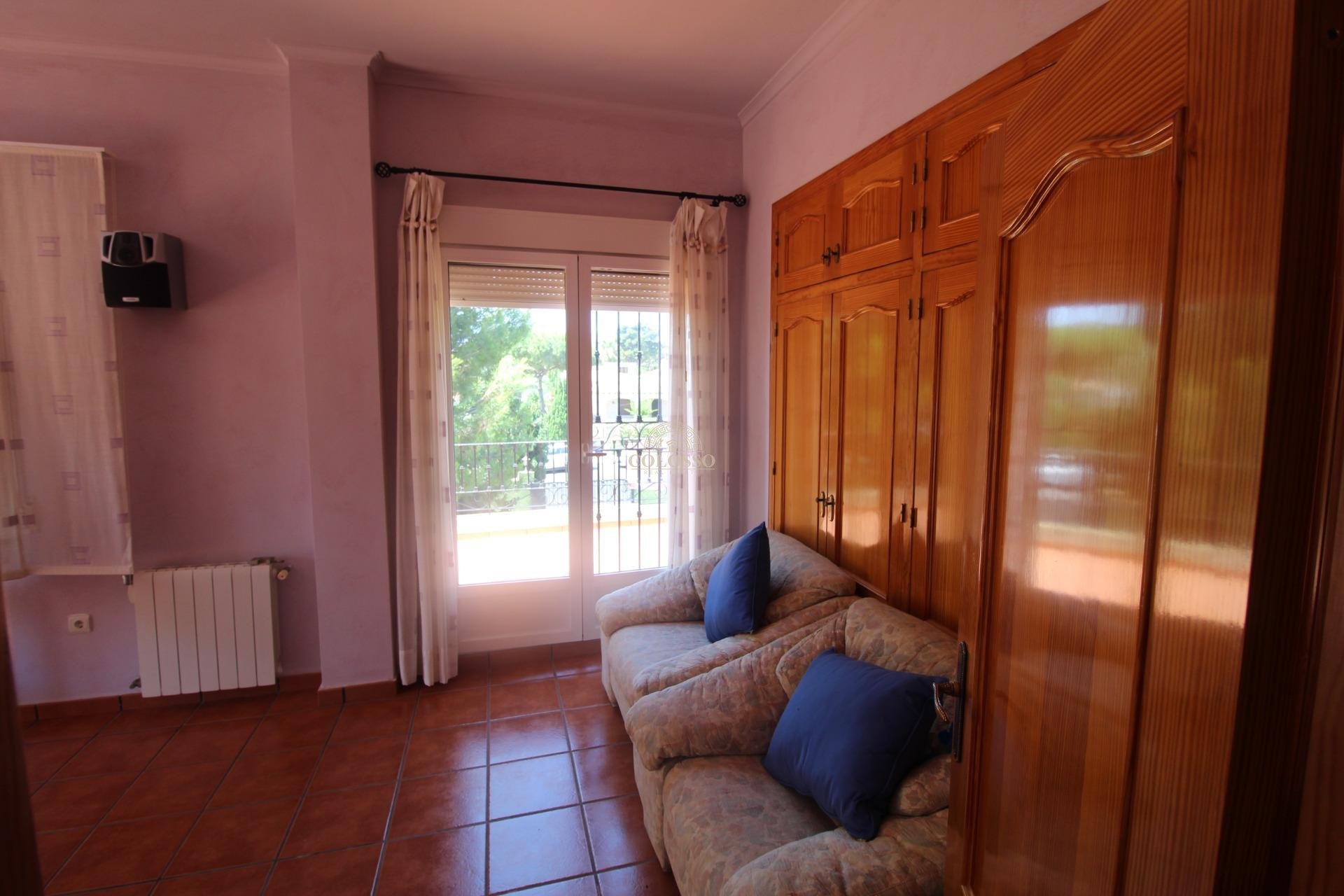 Resale - Chalet -
Orihuela Costa - Punta Prima