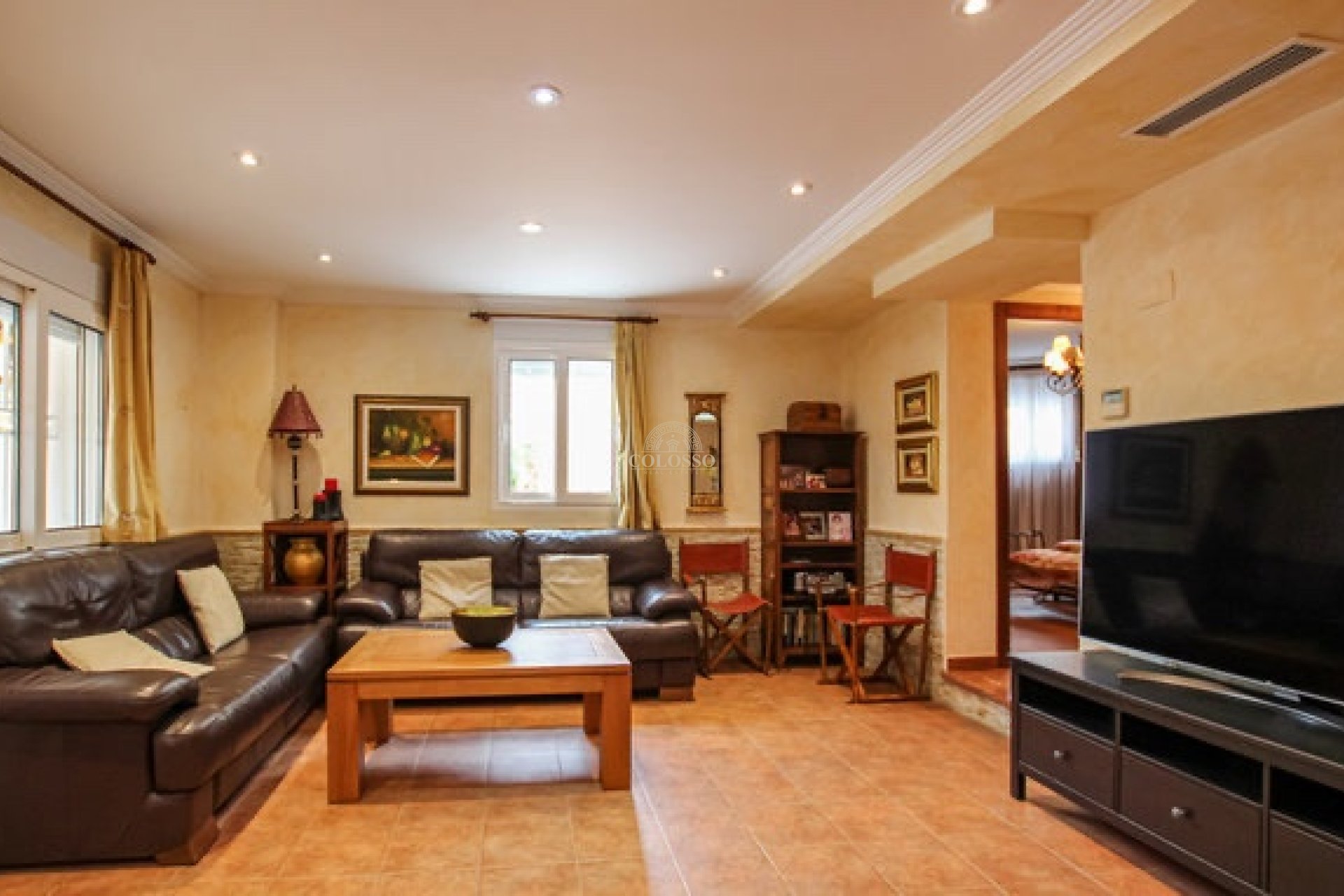 Resale - Chalet -
Orihuela