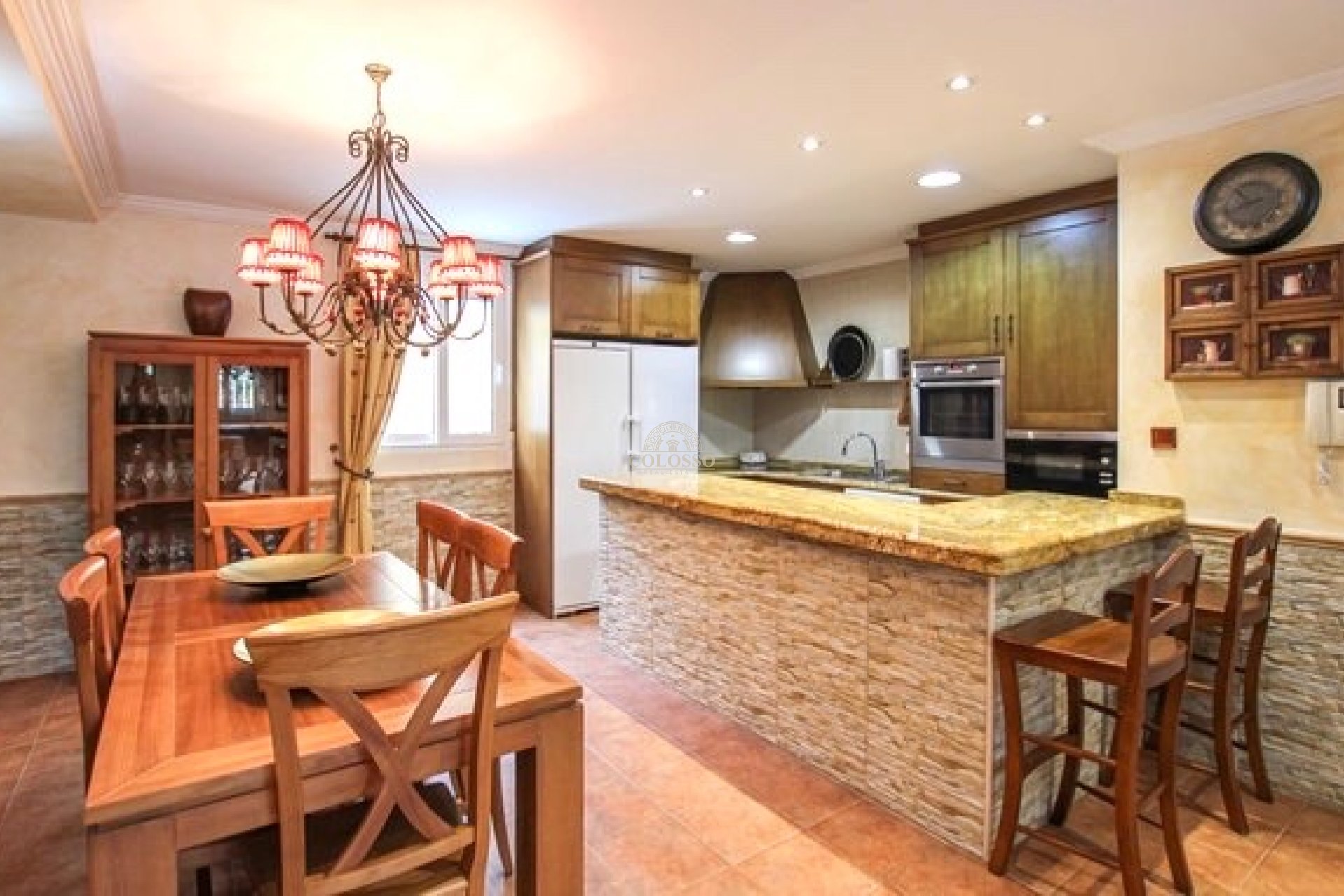 Resale - Chalet -
Orihuela