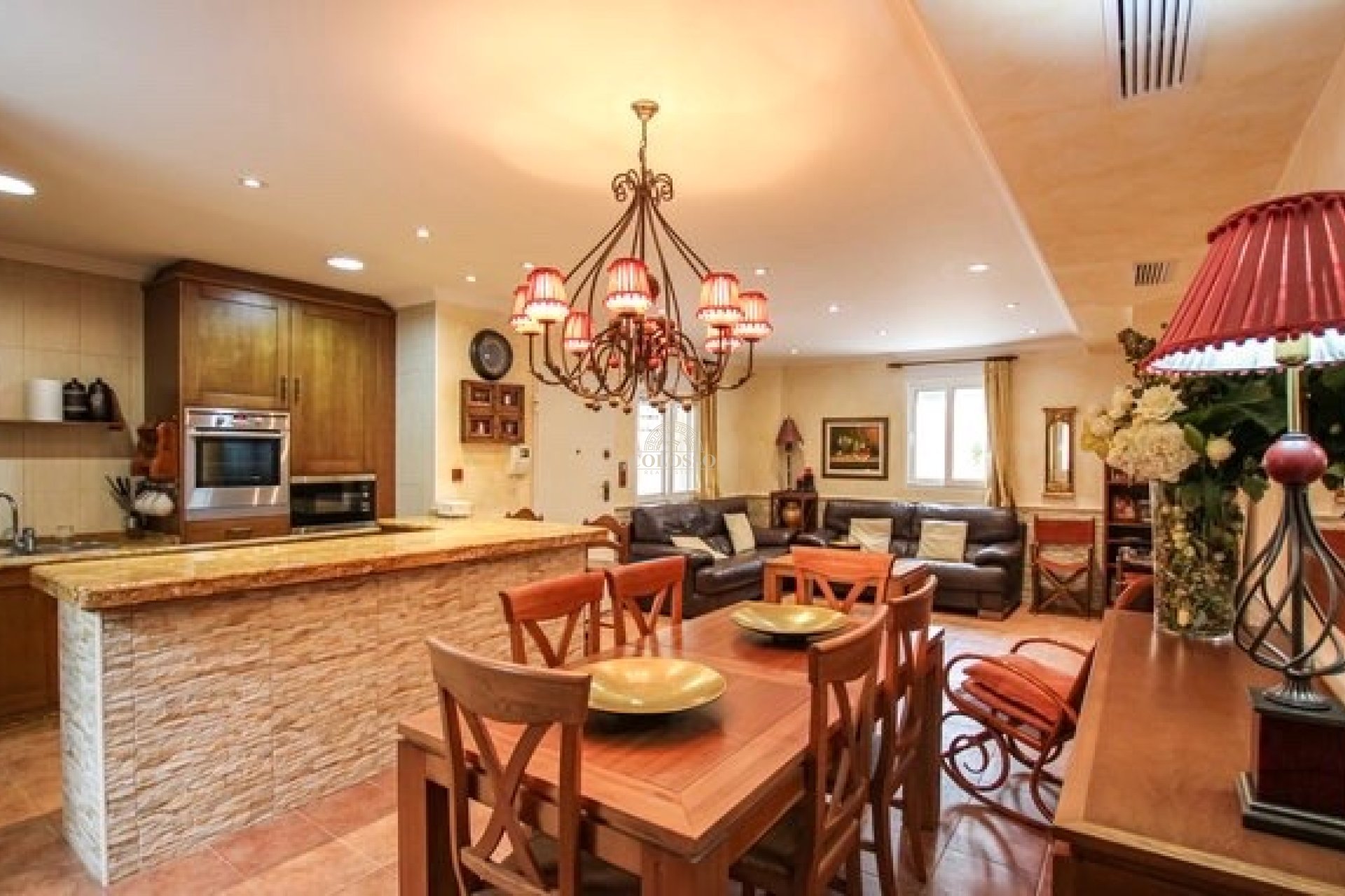 Resale - Chalet -
Orihuela